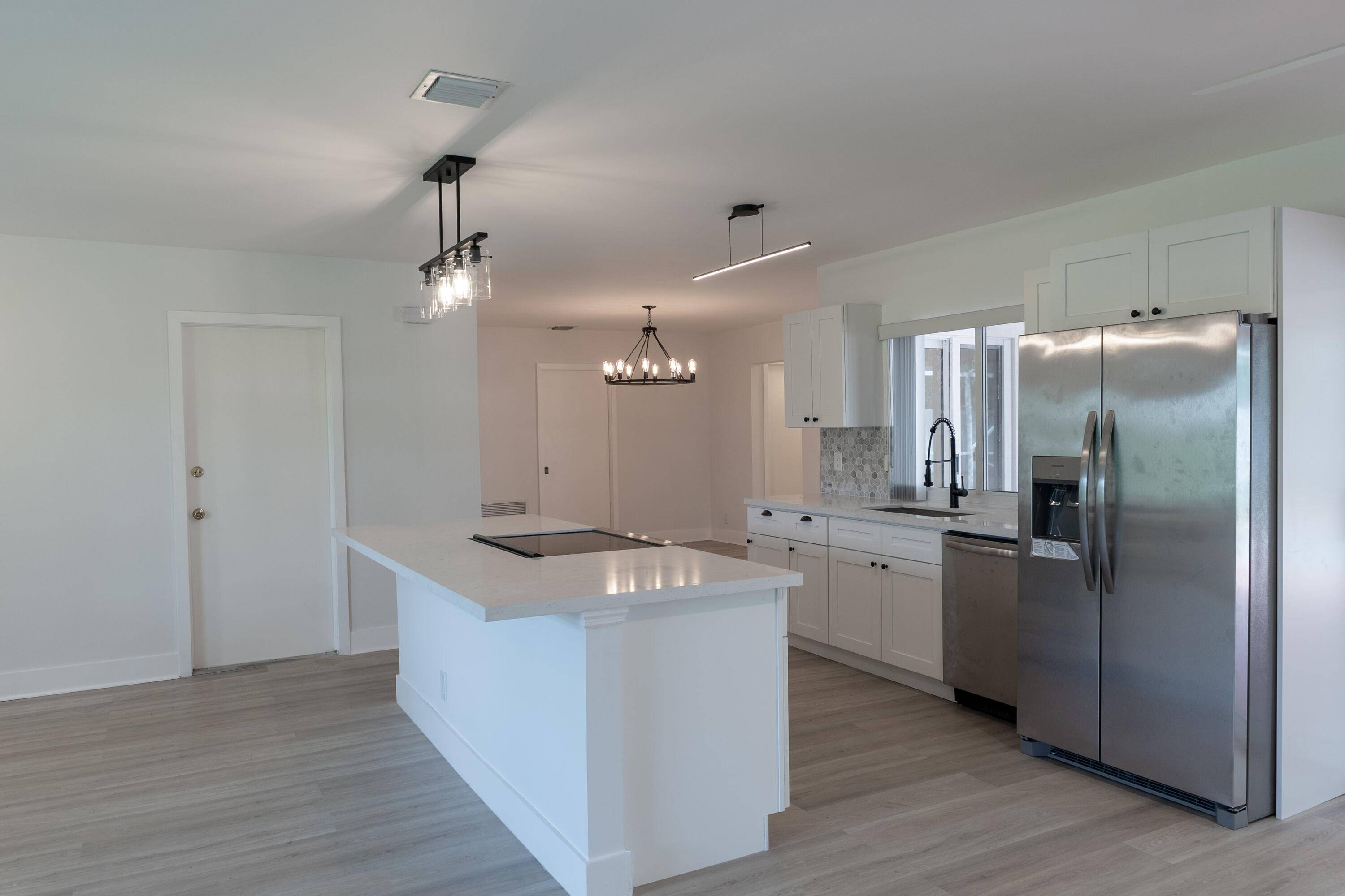 Boynton Beach, FL 33435,905 Sunset RD