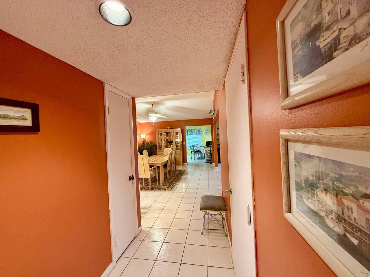 Delray Beach, FL 33484,5496 Viburnum CIR