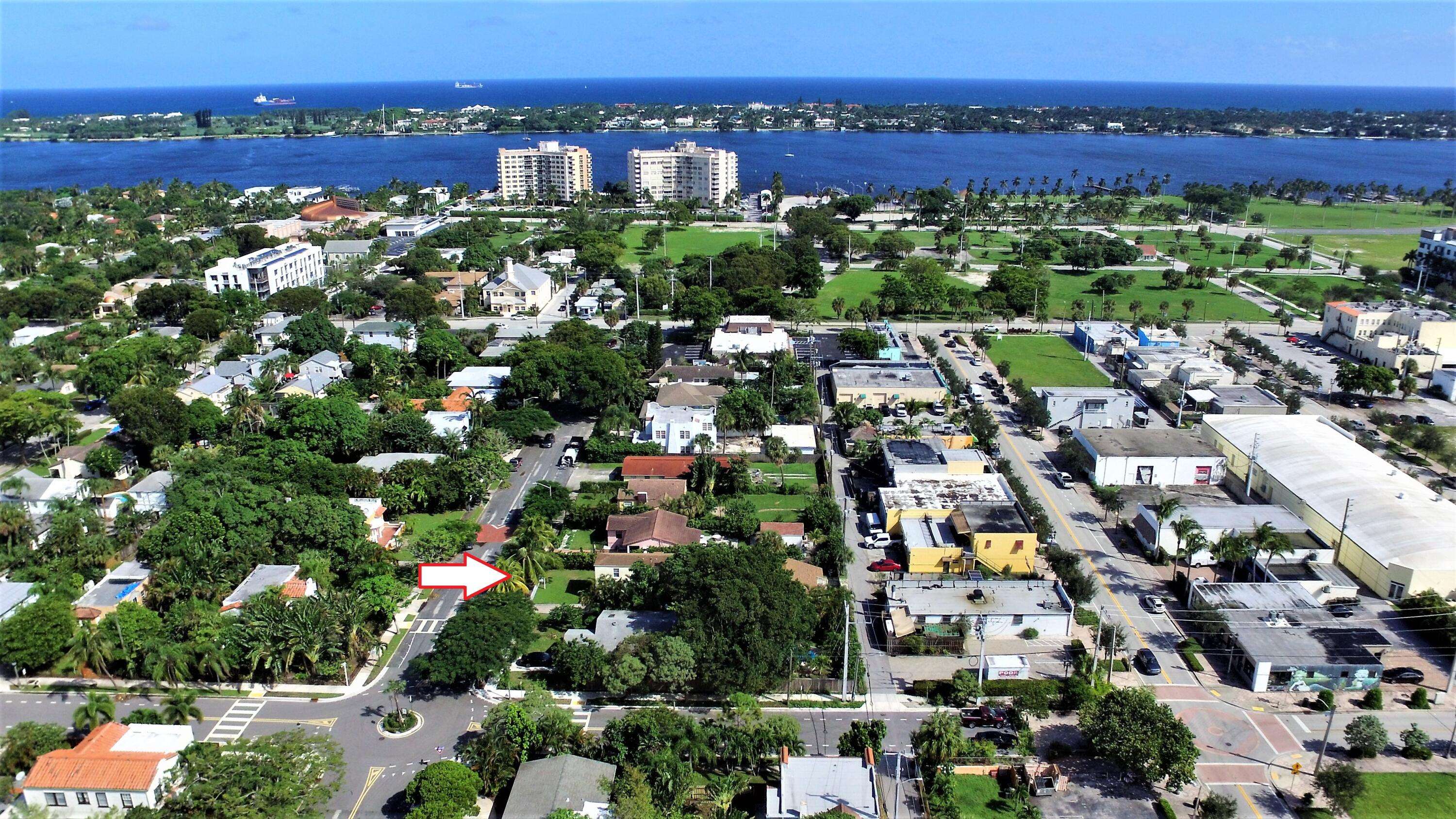 West Palm Beach, FL 33407,438 26th ST