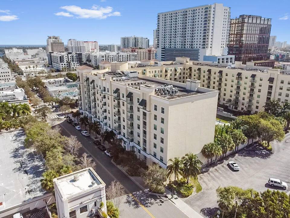 West Palm Beach, FL 33401,610 Clematis ST 638
