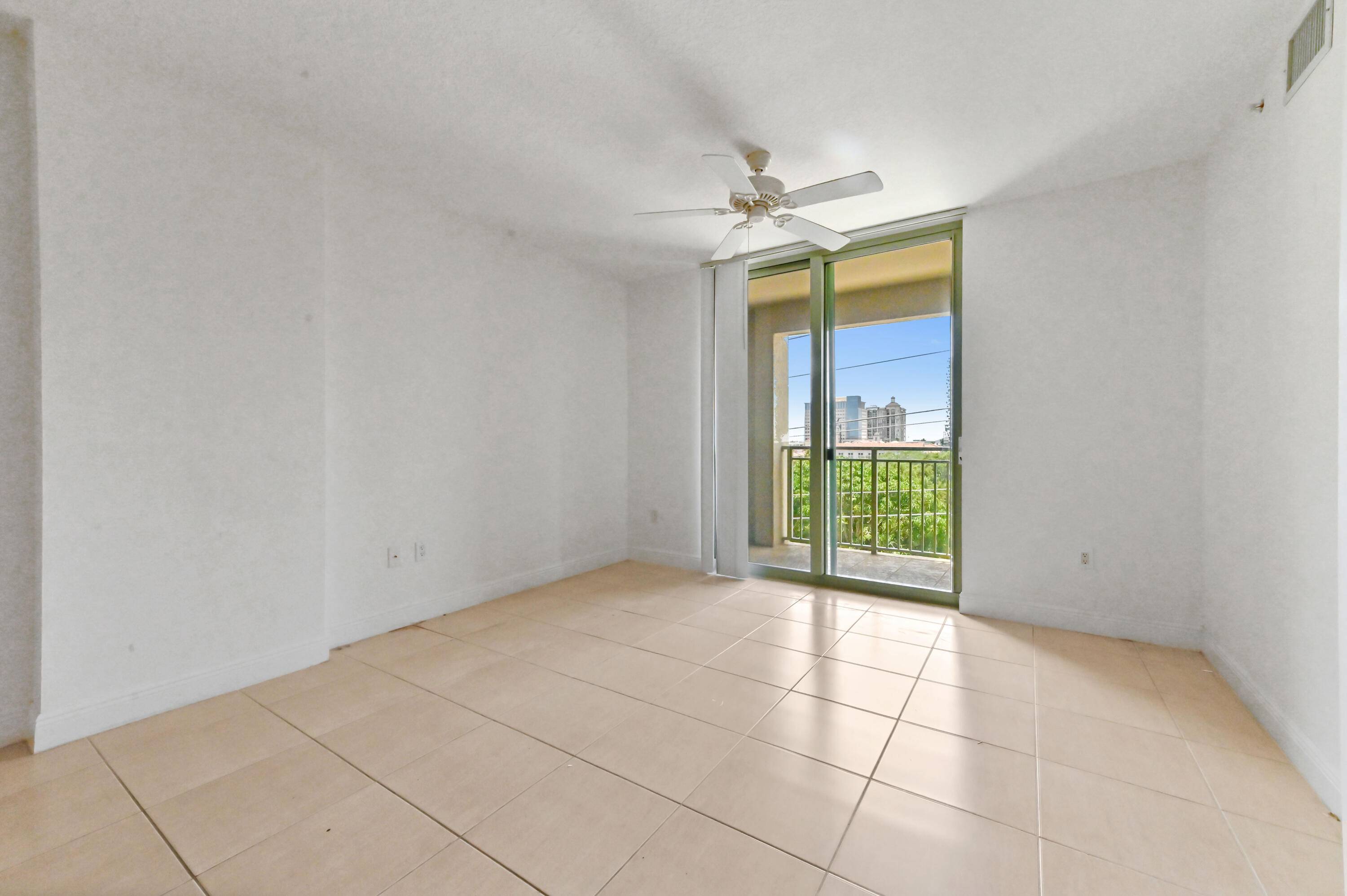 West Palm Beach, FL 33401,610 Clematis ST 638