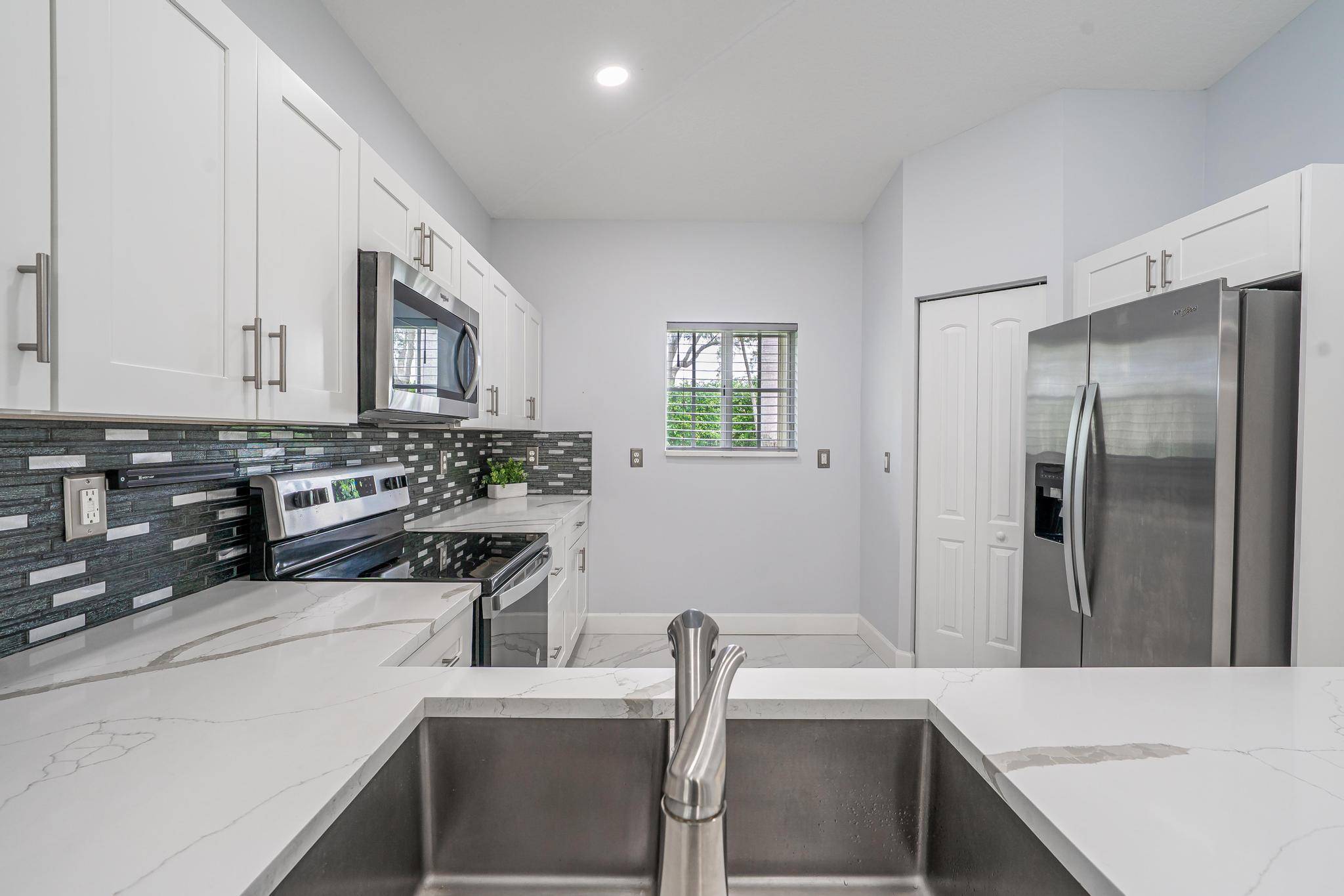 West Palm Beach, FL 33411,2285 Windjammer WAY