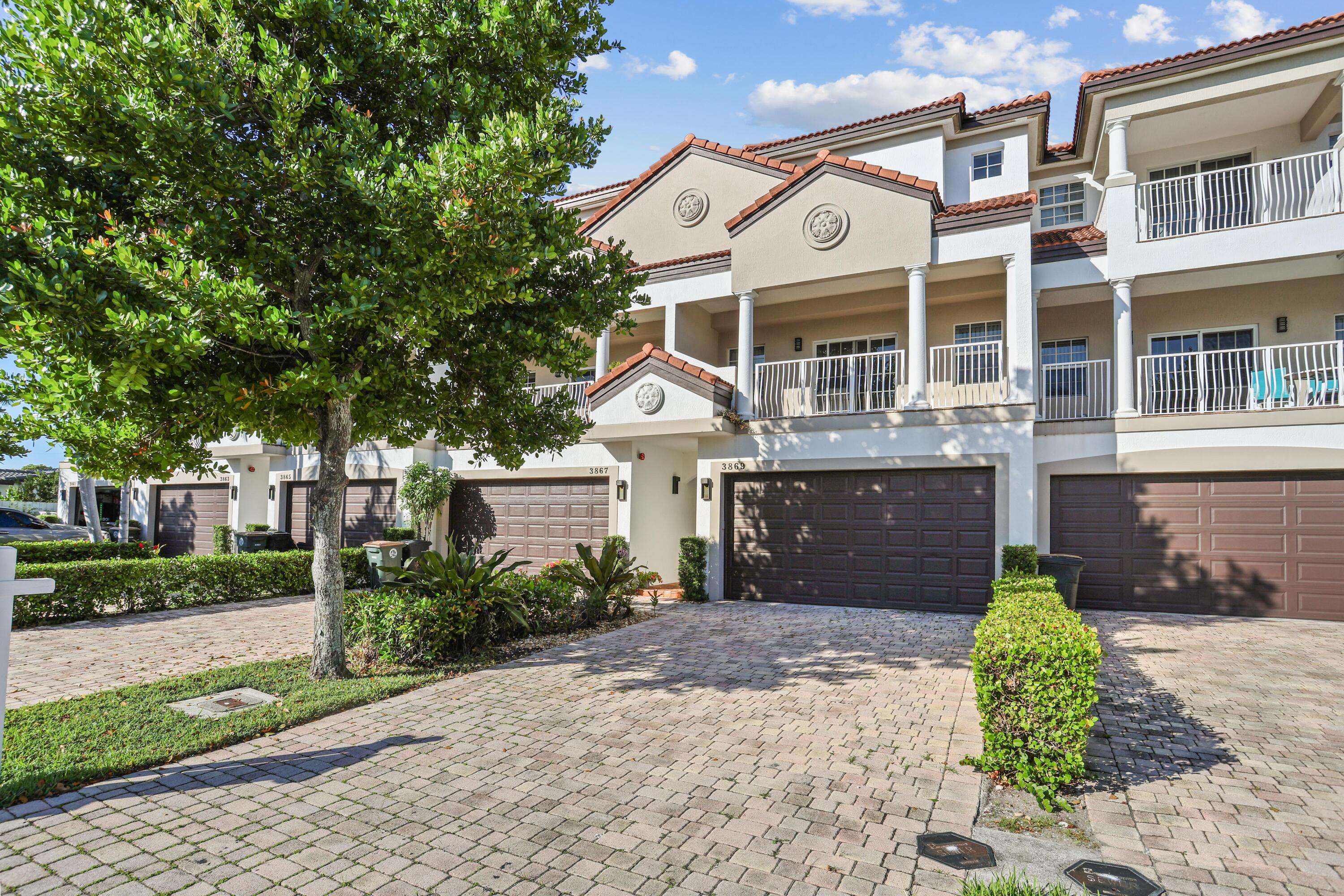 Lighthouse Point, FL 33064,3869 NE 22nd WAY