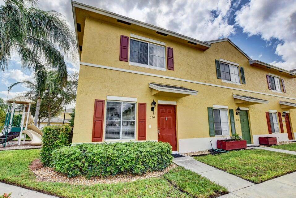 Lantana, FL 33462,514 W Bloxham ST