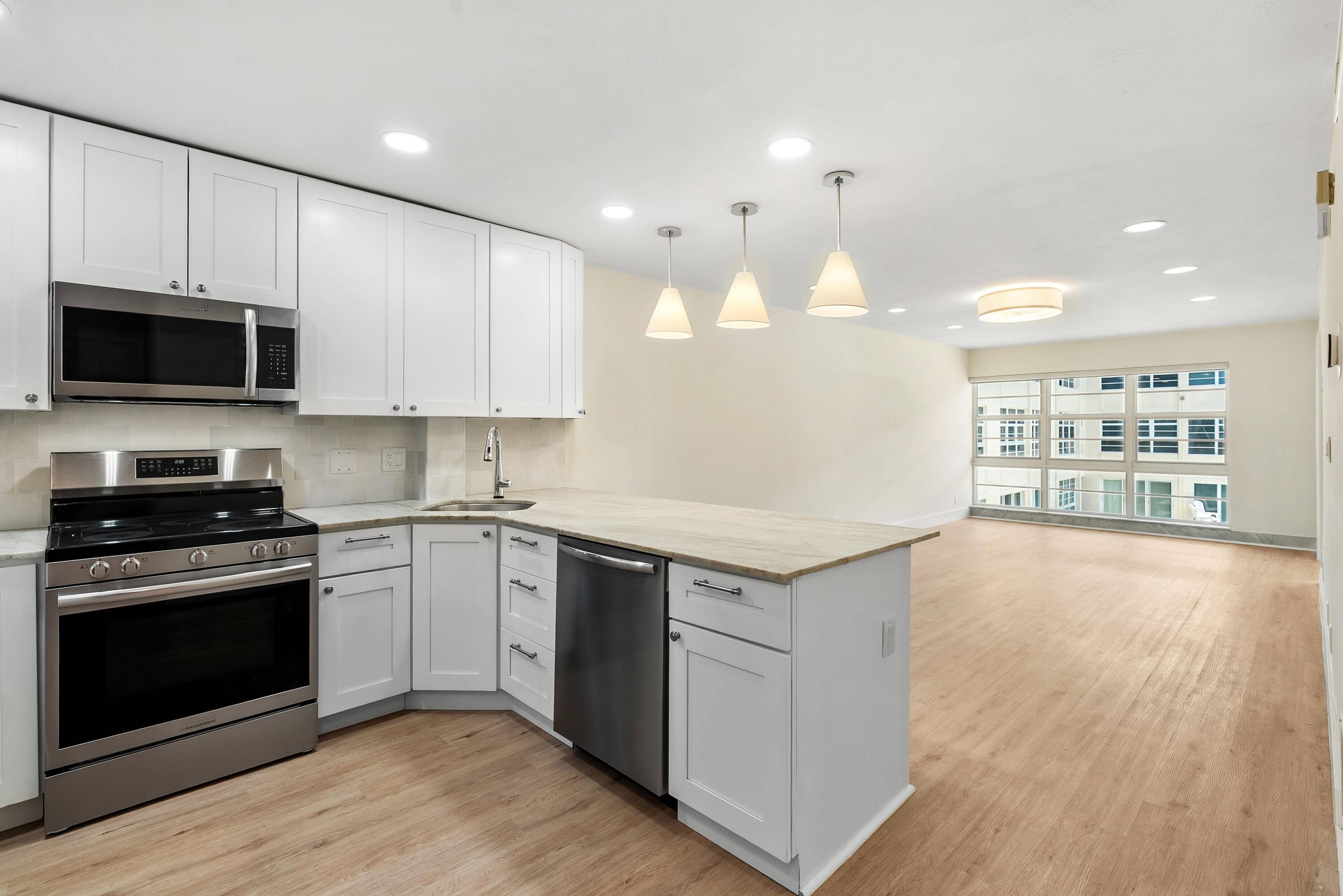 Gulf Stream, FL 33483,3851 N Ocean BLVD 211