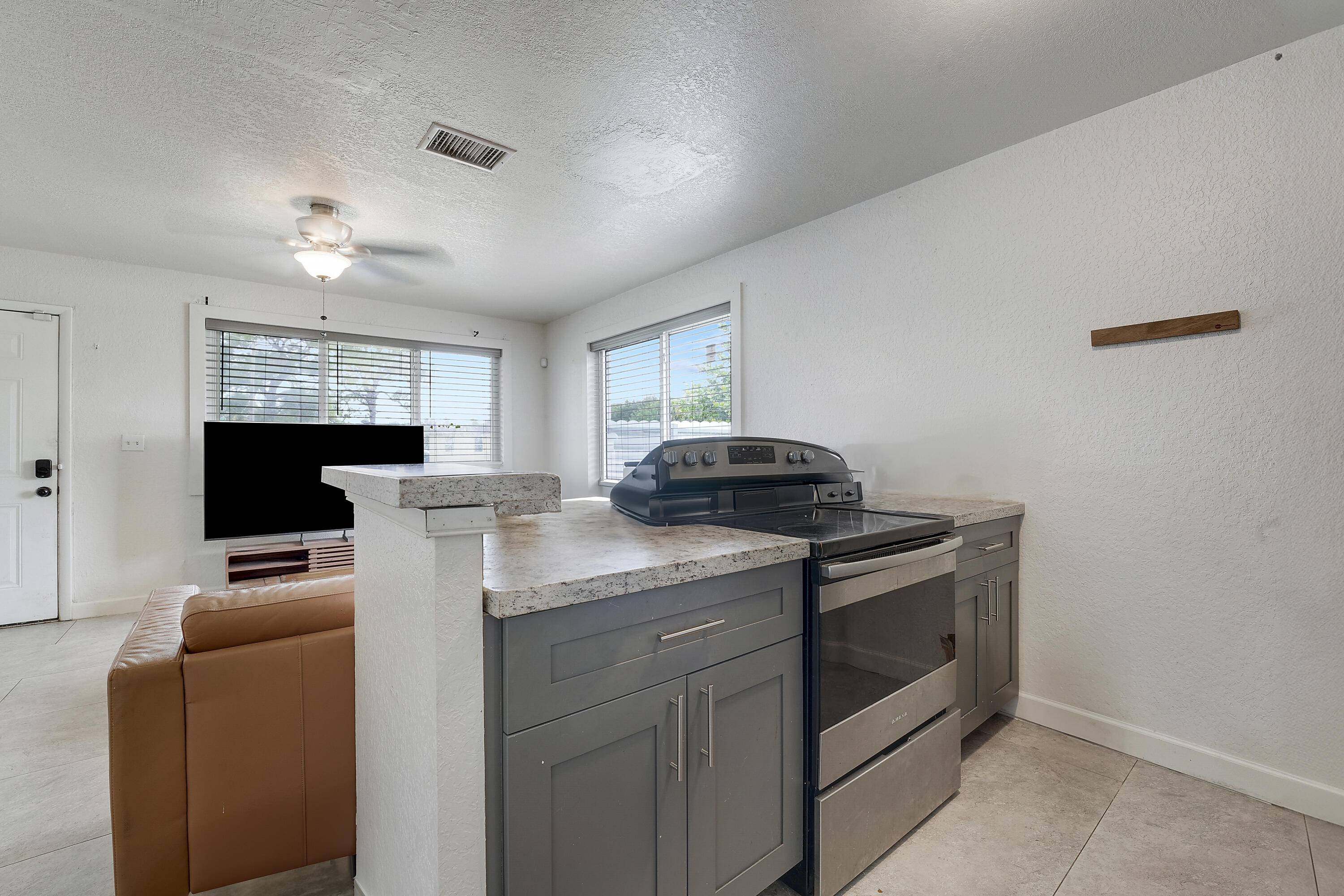 Riviera Beach, FL 33404,3401 F AVE