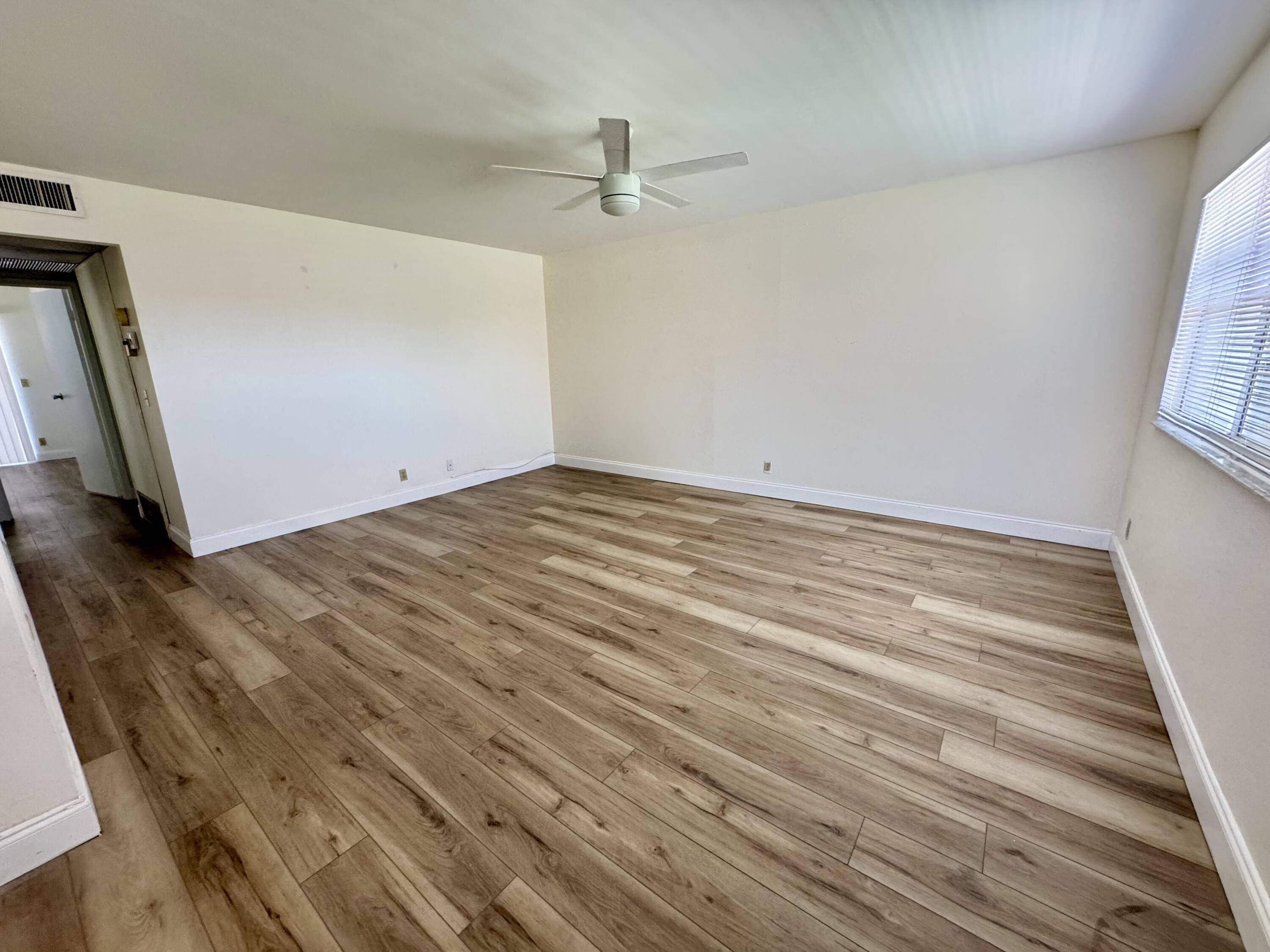 Delray Beach, FL 33446,460 Saxony J