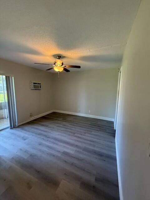 West Palm Beach, FL 33417,90 Andover D