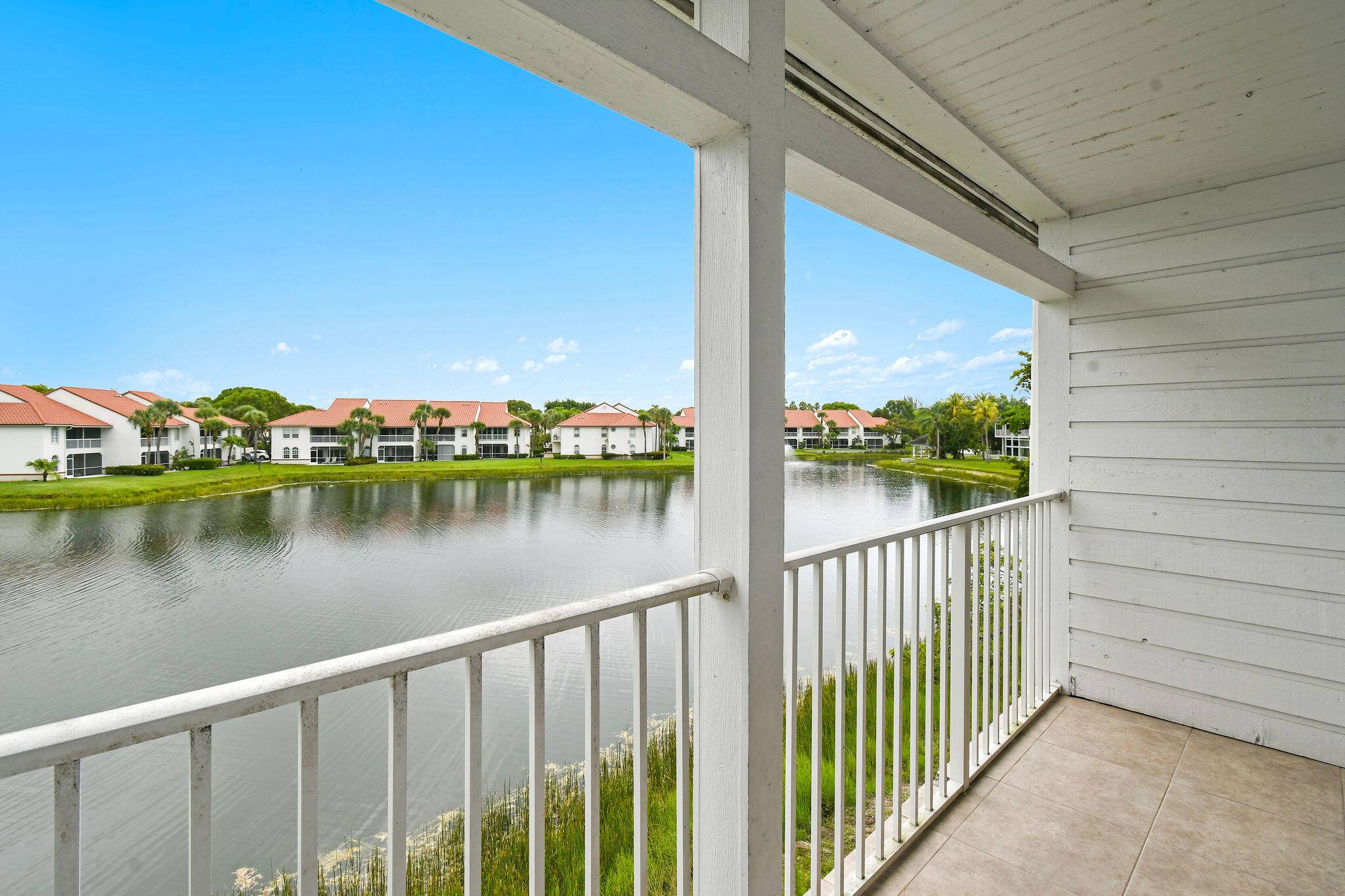 Palm Beach Gardens, FL 33418,271 Cypress Point DR 271