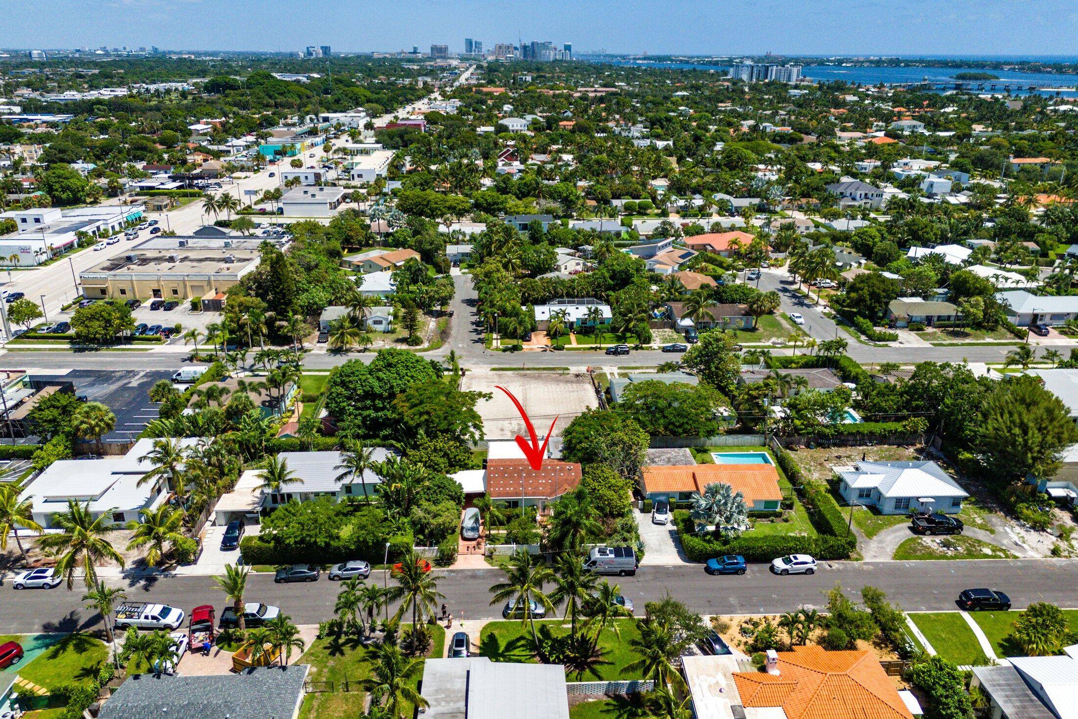 West Palm Beach, FL 33405,365 Linda LN