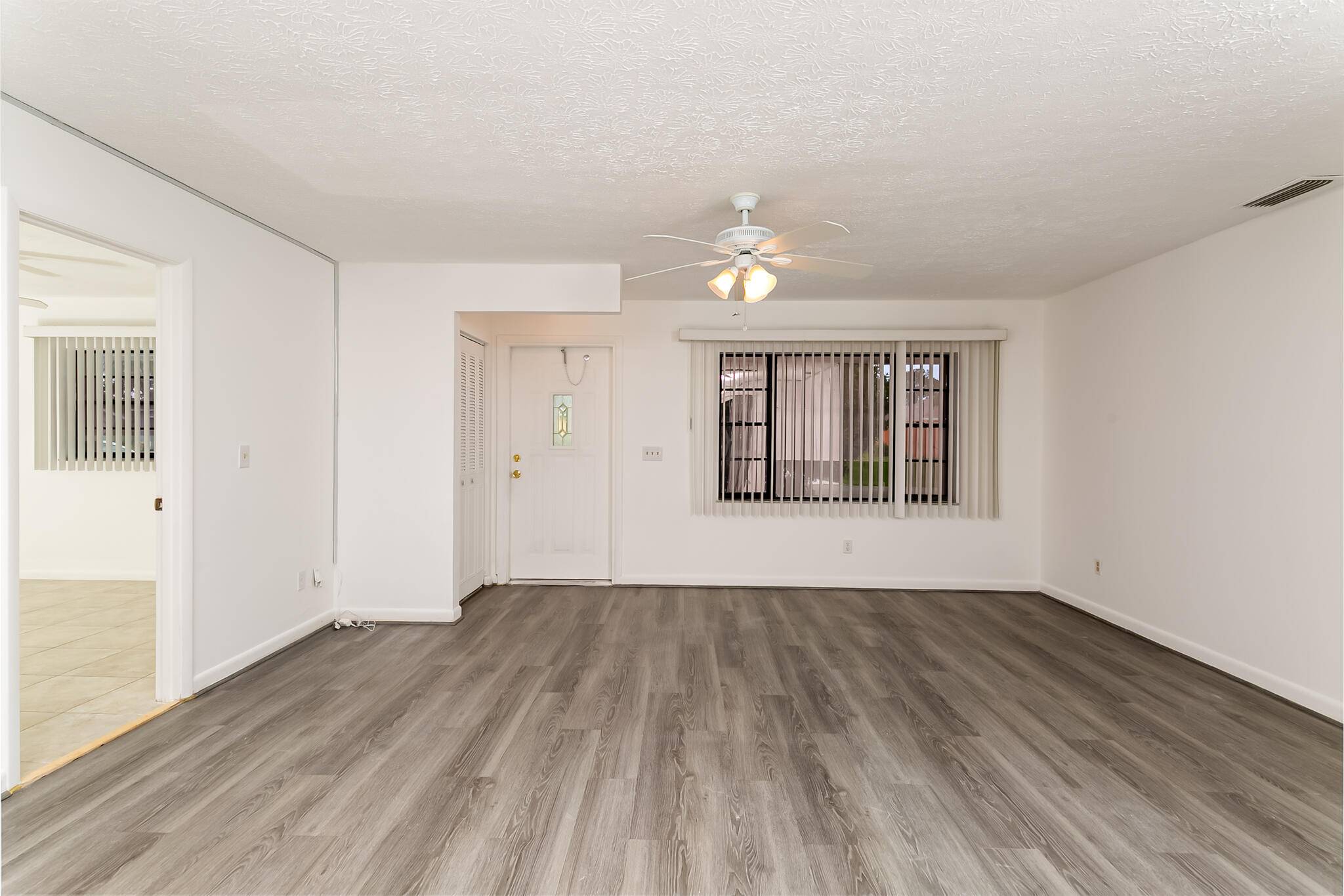 Port Saint Lucie, FL 34983,242 NW Lincoln AVE