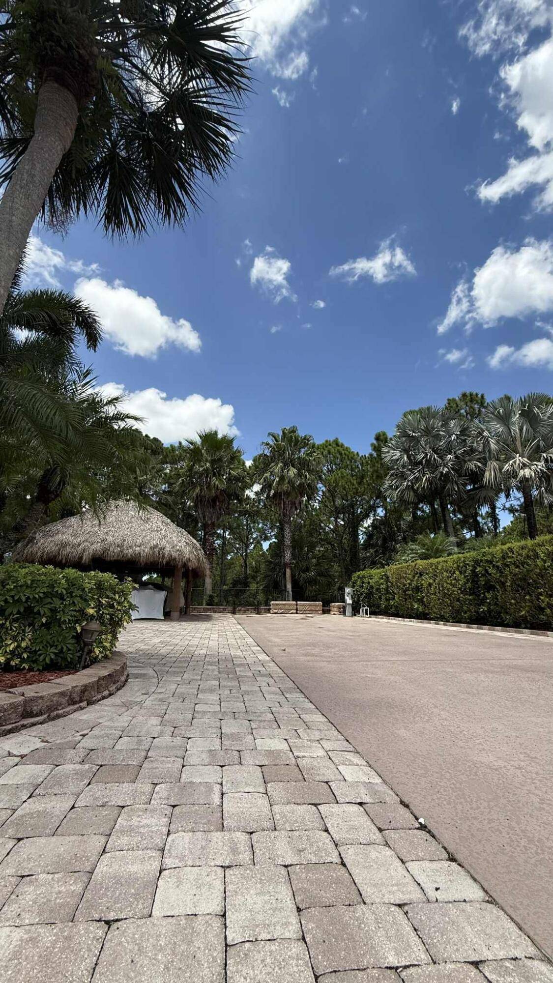 Port Saint Lucie, FL 34986,77 NW Putter Pointe