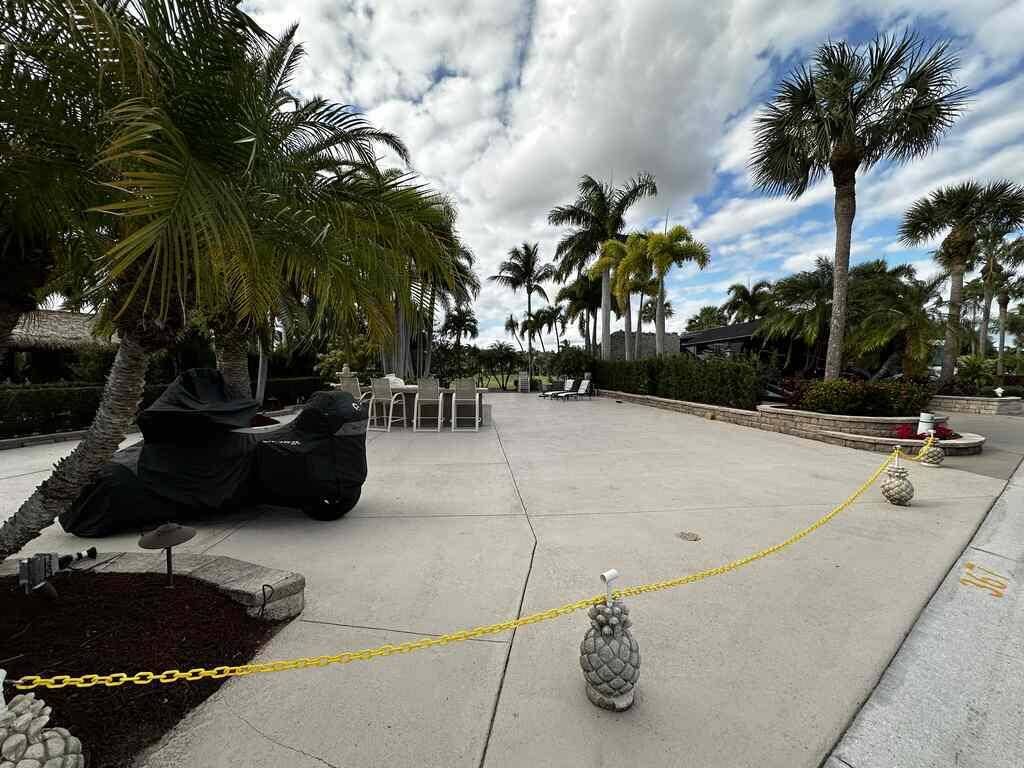 Port Saint Lucie, FL 34986,367 NW Foursome LN