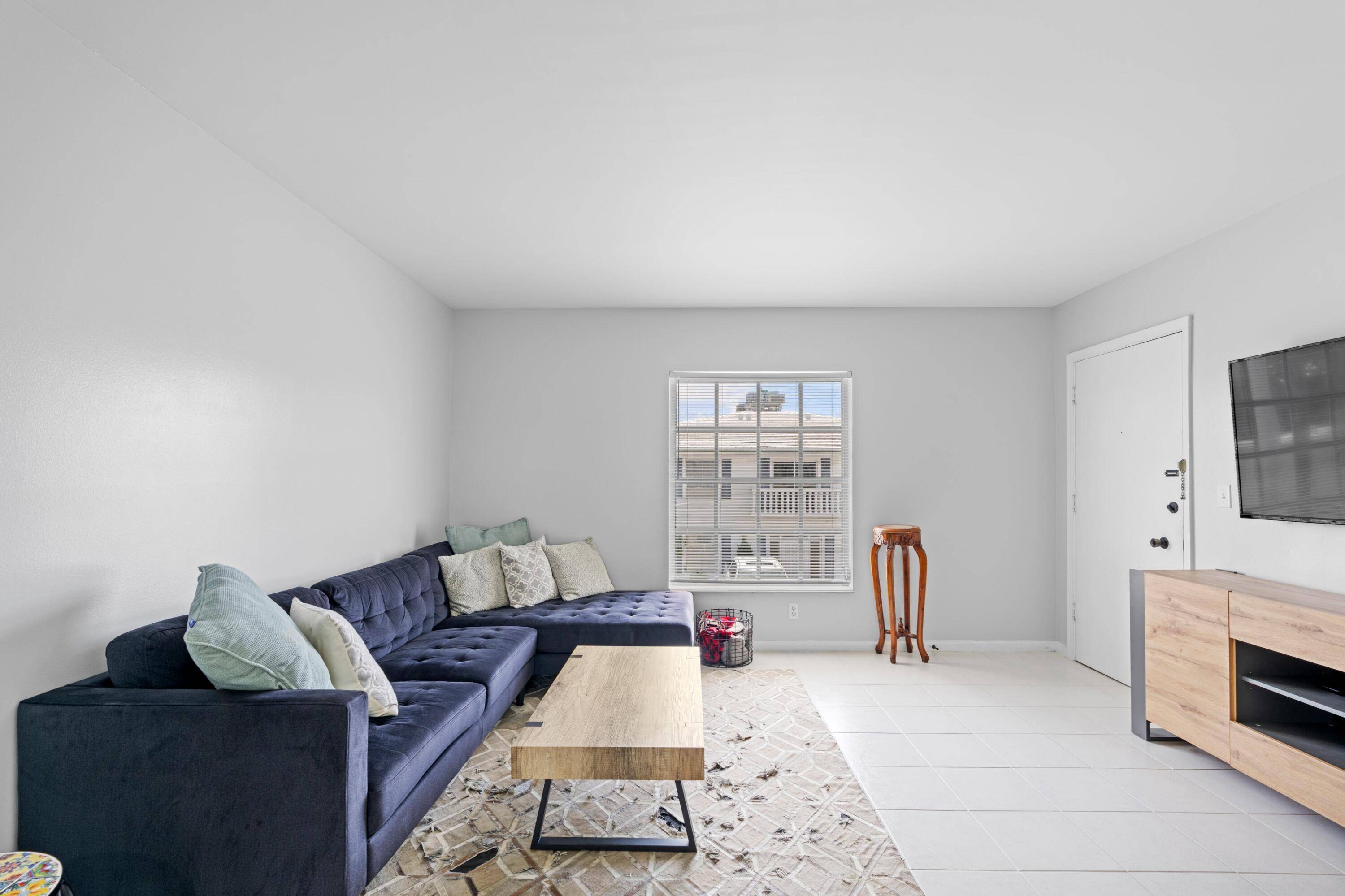 Fort Lauderdale, FL 33308,2221 NE 68th ST 922