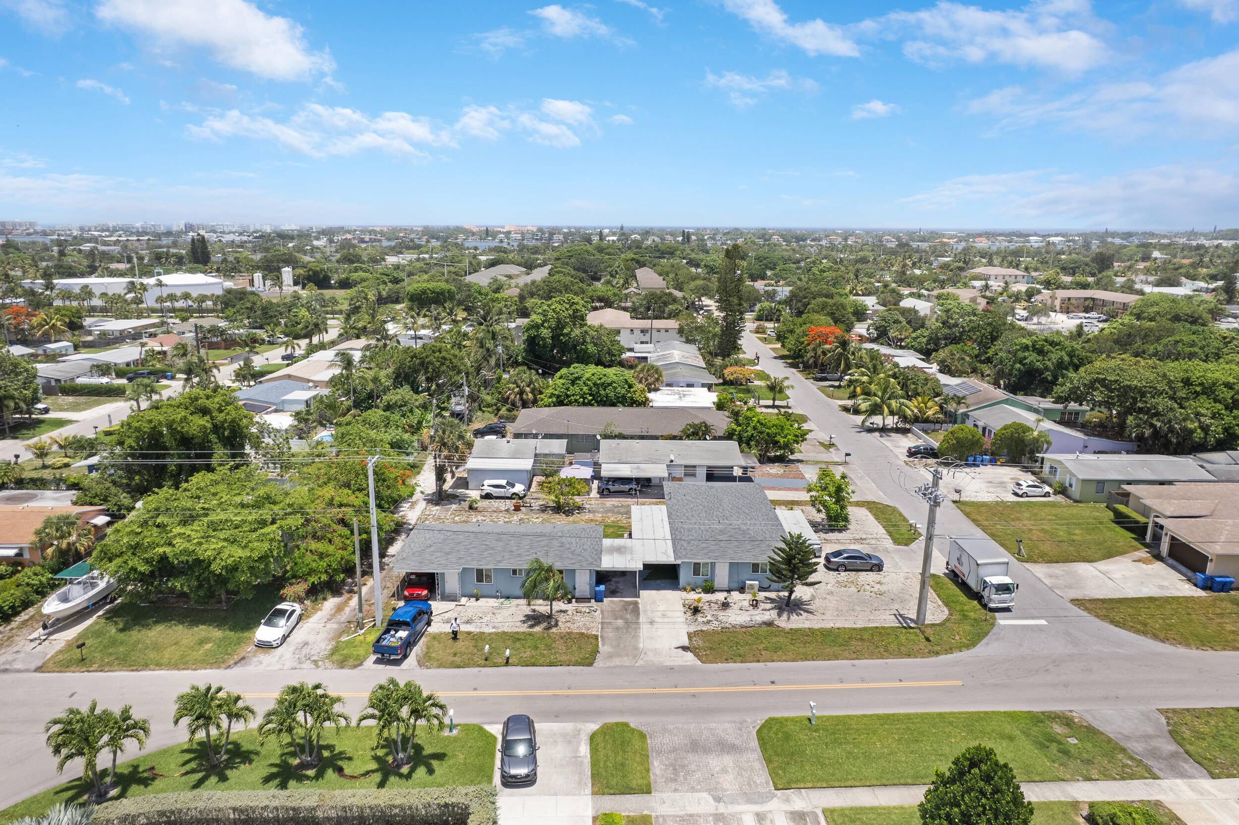 Lantana, FL 33462,516 S Arnold AVE