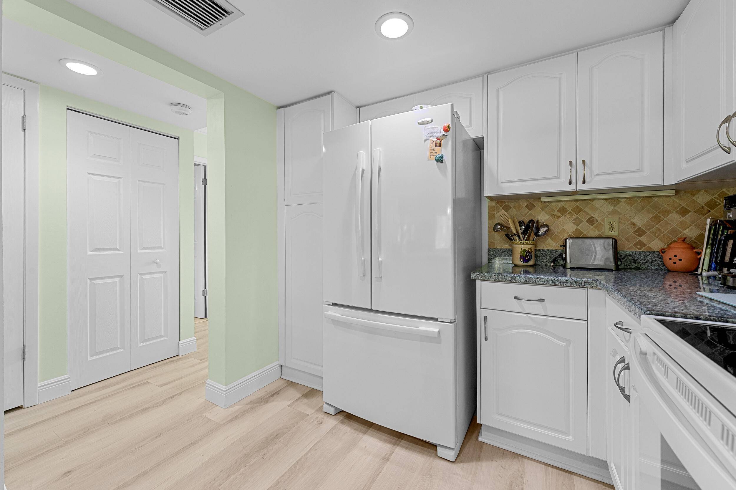 Juno Beach, FL 33408,215 Oak Harbour DR