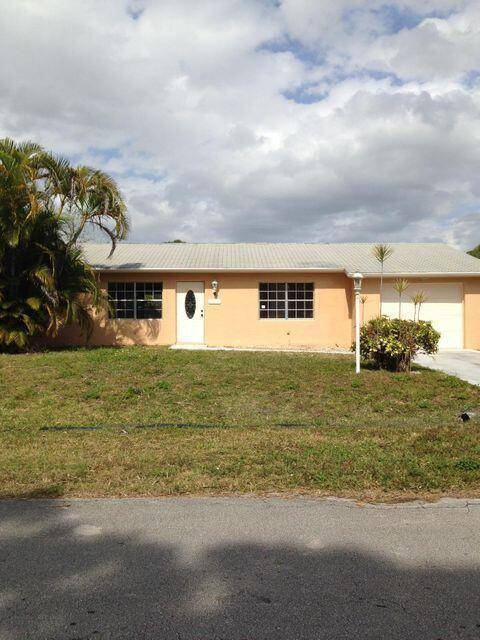 Port Saint Lucie, FL 34983,925 SE Albatross AVE