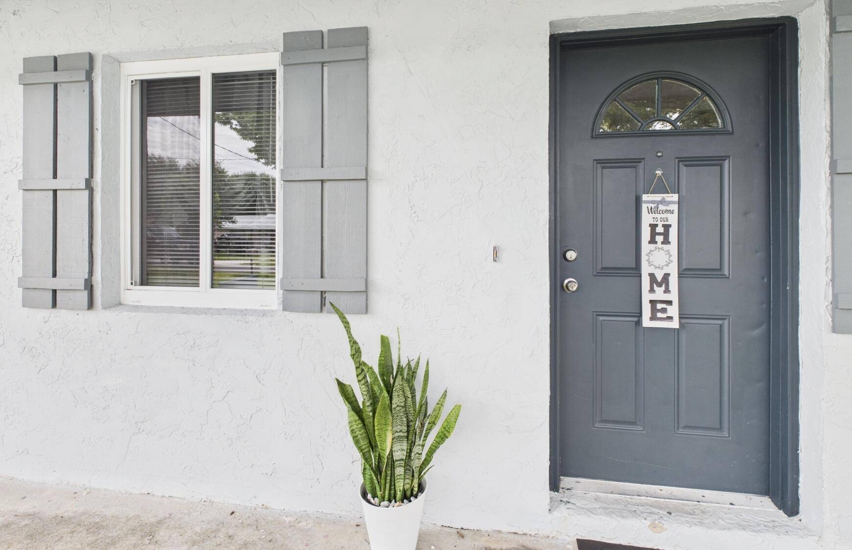 Okeechobee, FL 34972,599 NW 22nd LN