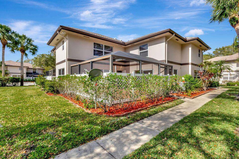 Royal Palm Beach, FL 33411,18 Amherst CT B