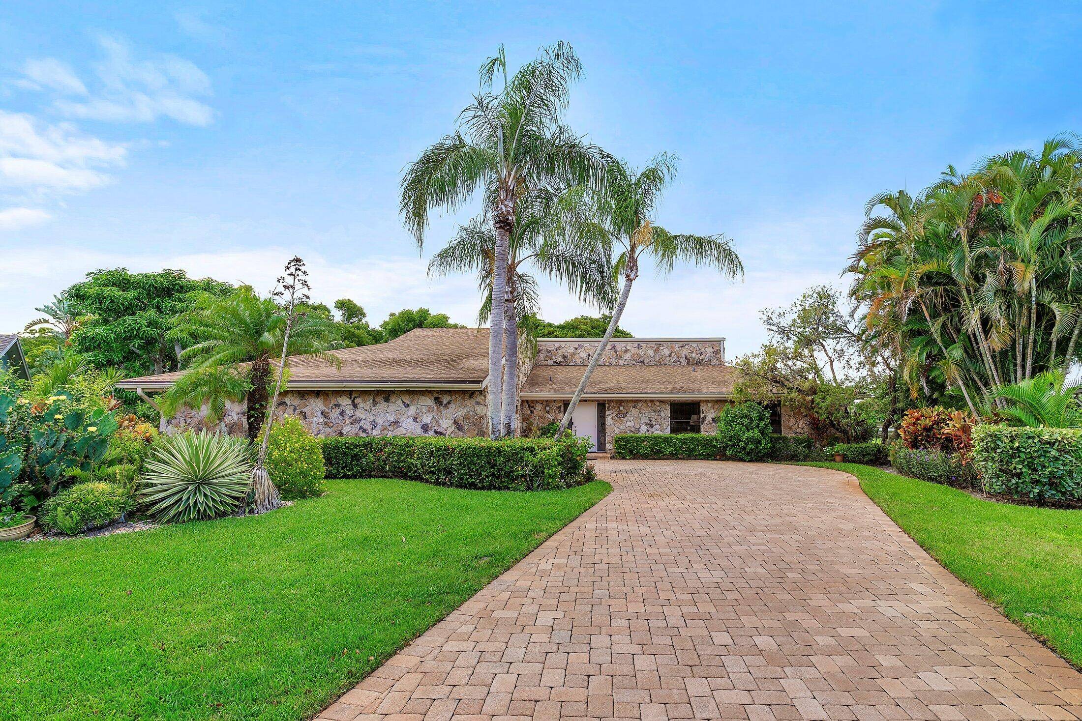 Palm Beach Gardens, FL 33418,6231 Finsbury CT