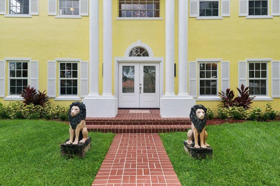 West Palm Beach, FL 33401,1920 Embassy DR