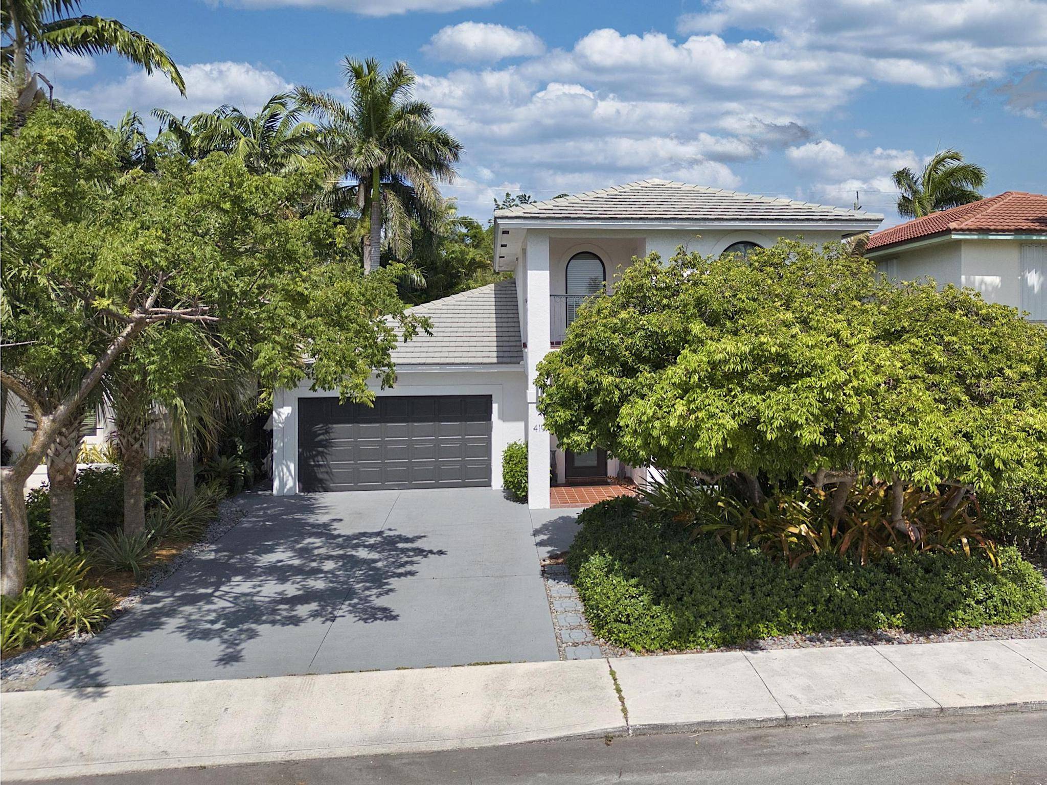 Lake Worth Beach, FL 33460,419 N Lakeside DR