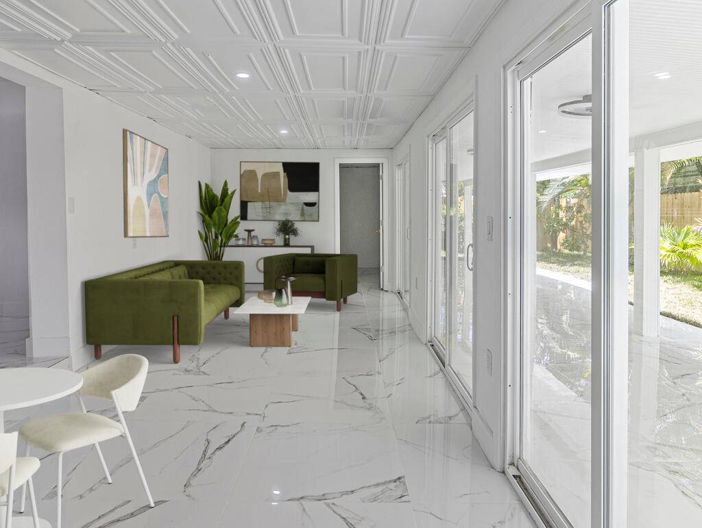 North Palm Beach, FL 33408,802 Eagle WAY