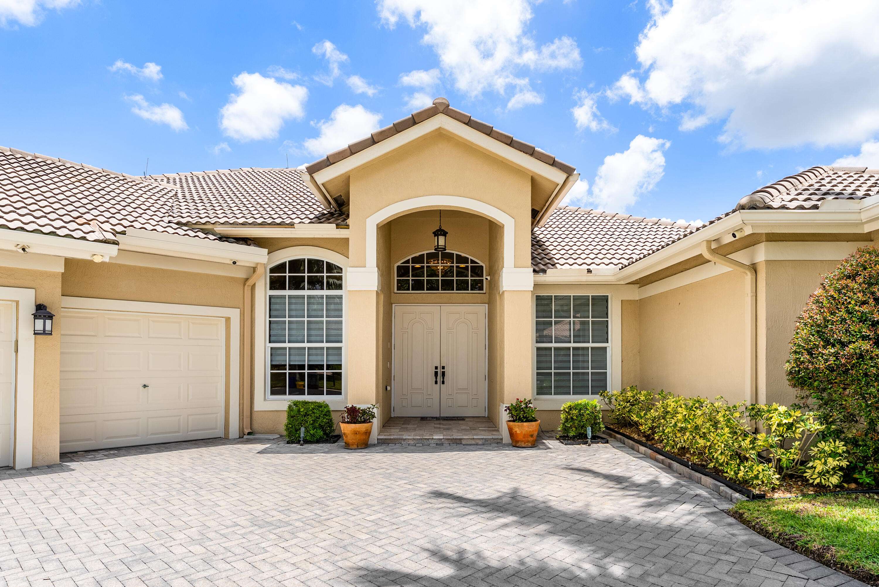 Boca Raton, FL 33428,21310 Falls Ridge WAY