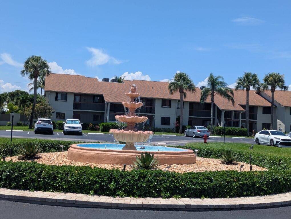 Jensen Beach, FL 34957,1600 NE Dixie HWY 10-101