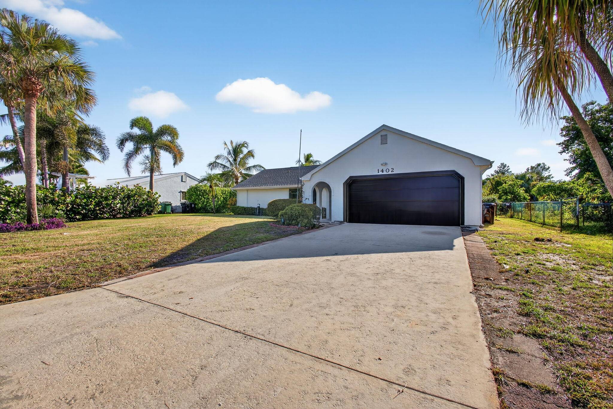 Port Saint Lucie, FL 34952,1402 SE Buckingham TER