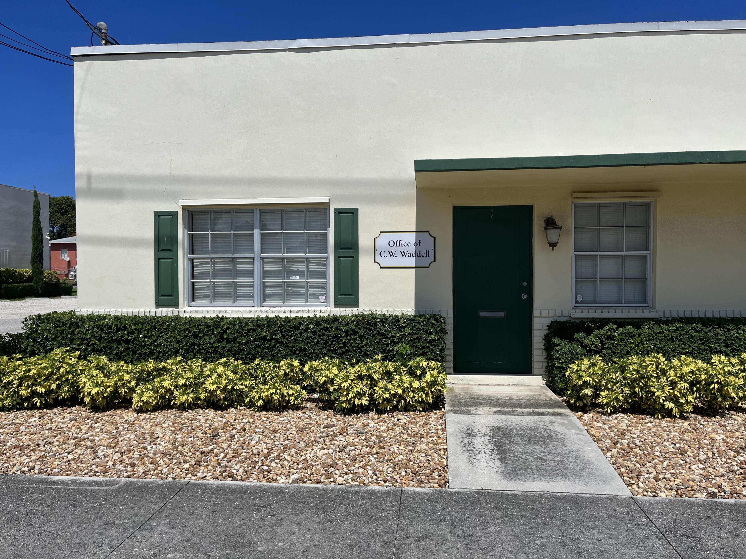 West Palm Beach, FL 33405,6000 Georgia AVE 1