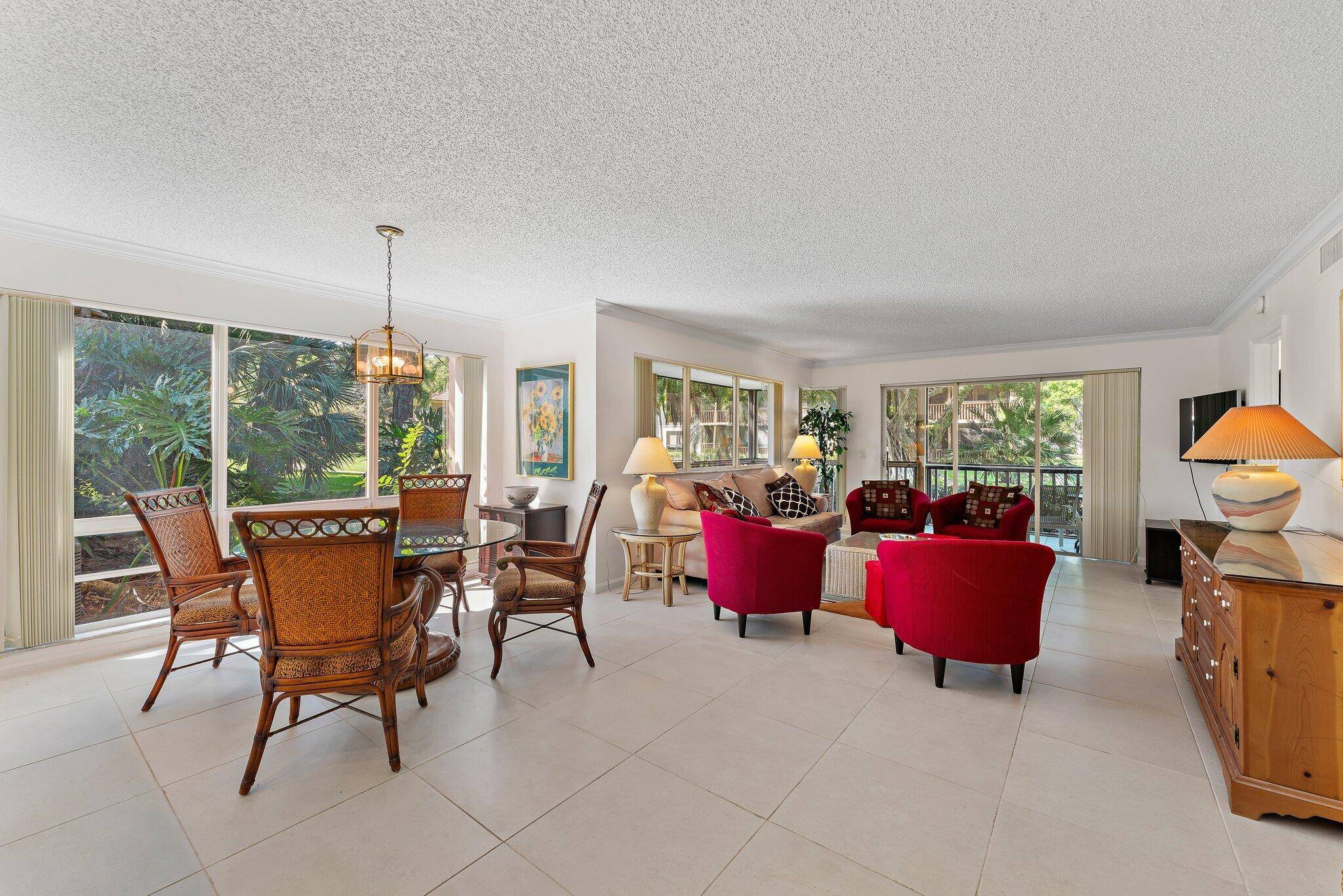Palm Beach Gardens, FL 33418,527 Brackenwood PL