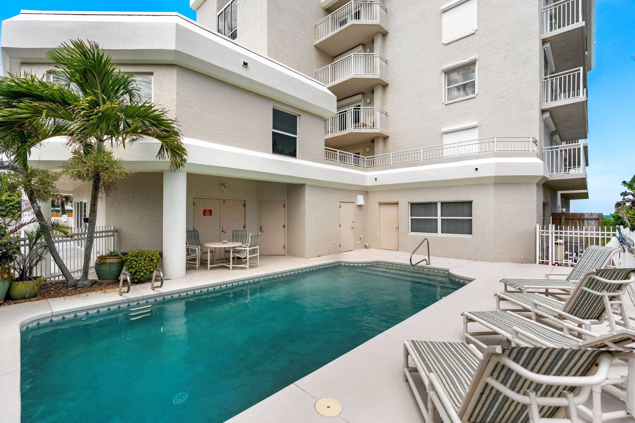 Cocoa Beach, FL 32931,1155 S Atlantic AVE 203