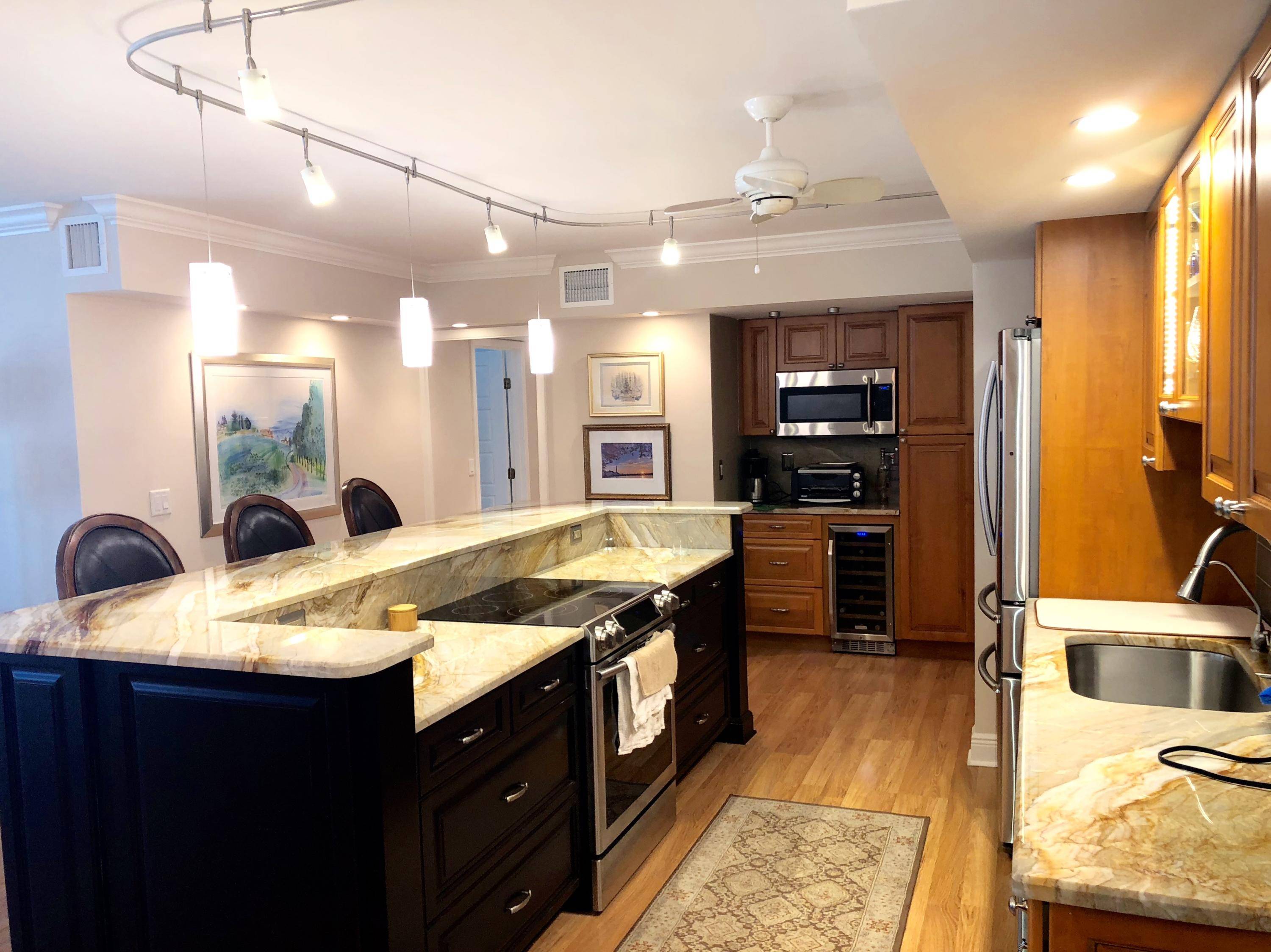 Singer Island, FL 33404,5440 N Ocean DR 304