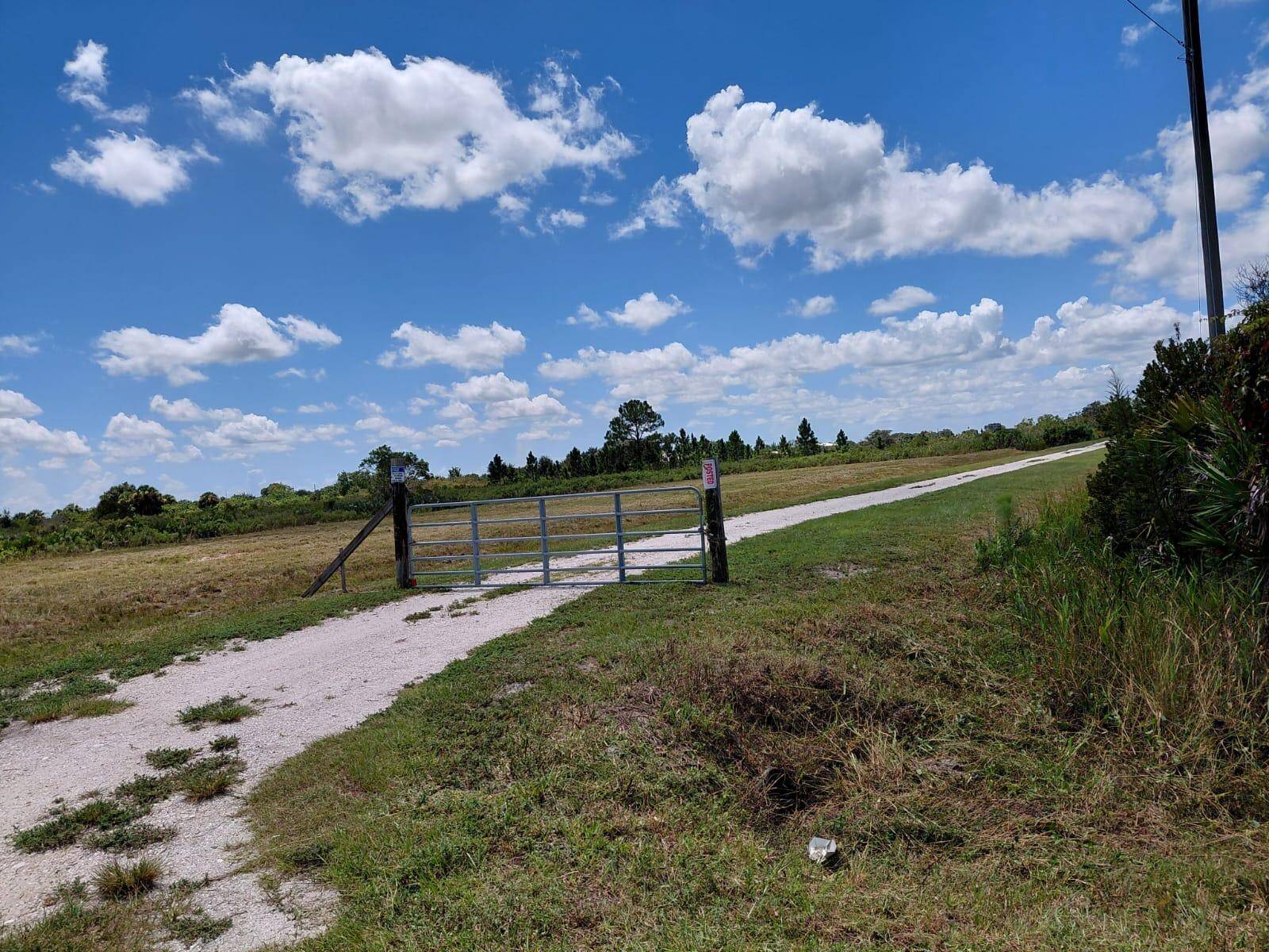 Okeechobee, FL 34972,18570 NW 248th ST
