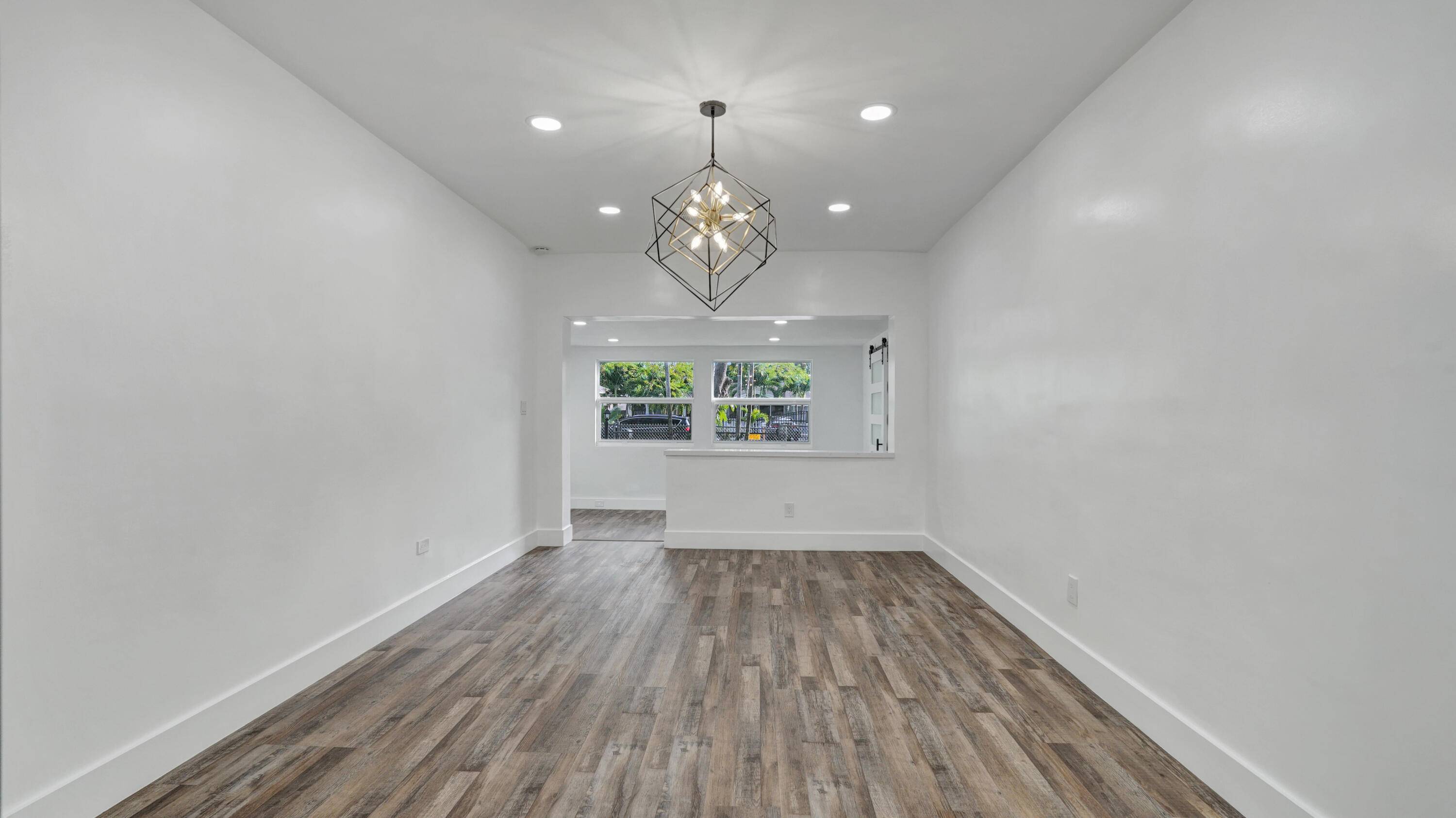 Miami, FL 33168,11 NW 117th ST