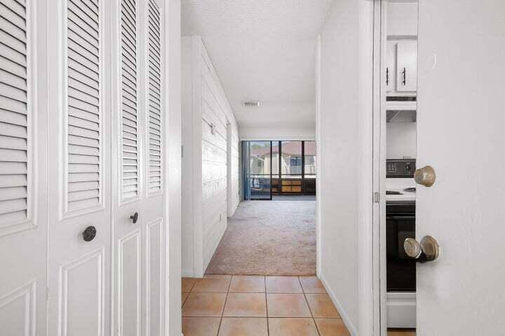 Fort Pierce, FL 34950,2050 Oleander BLVD 2205