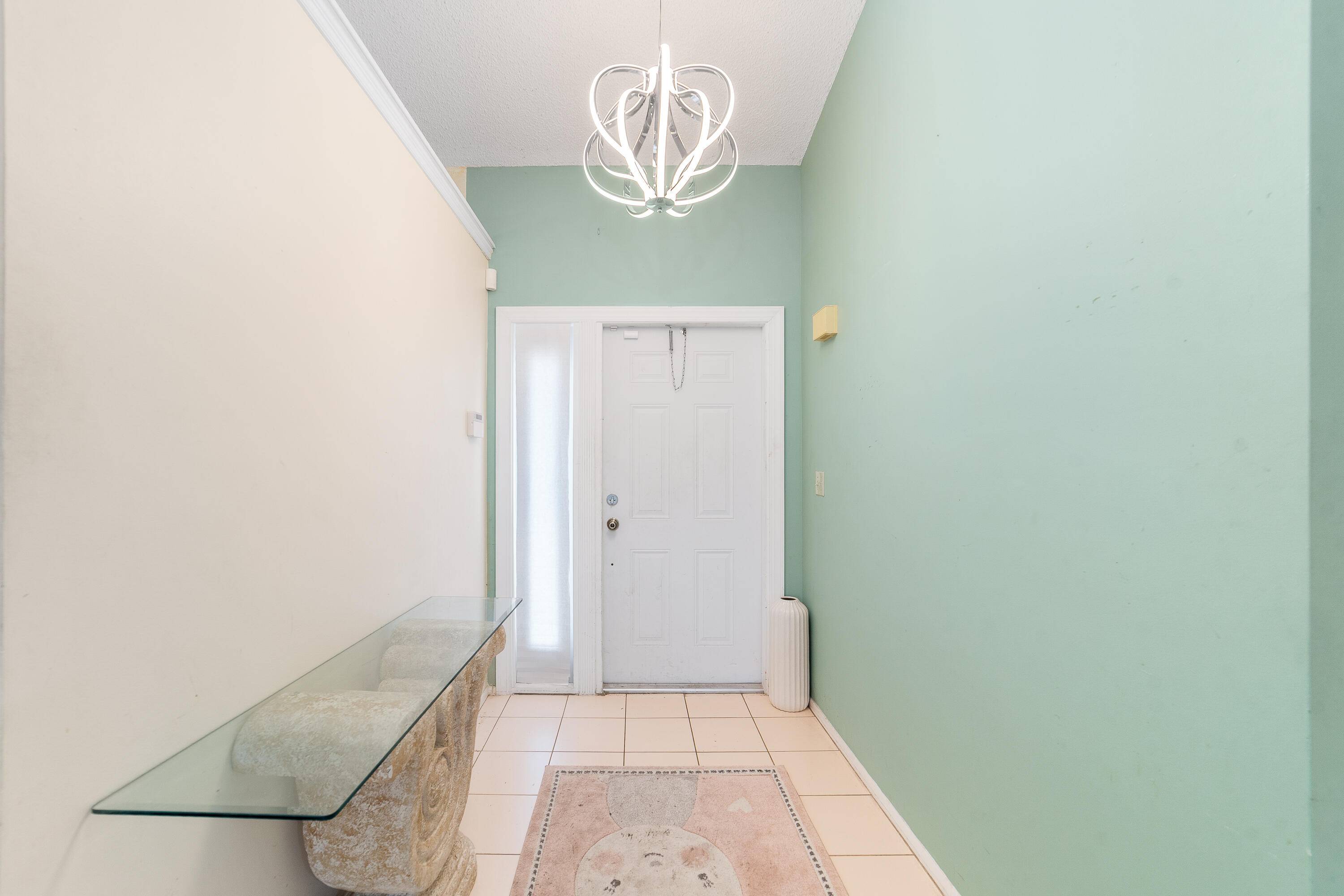 Boca Raton, FL 33434,9175 Bedford DR