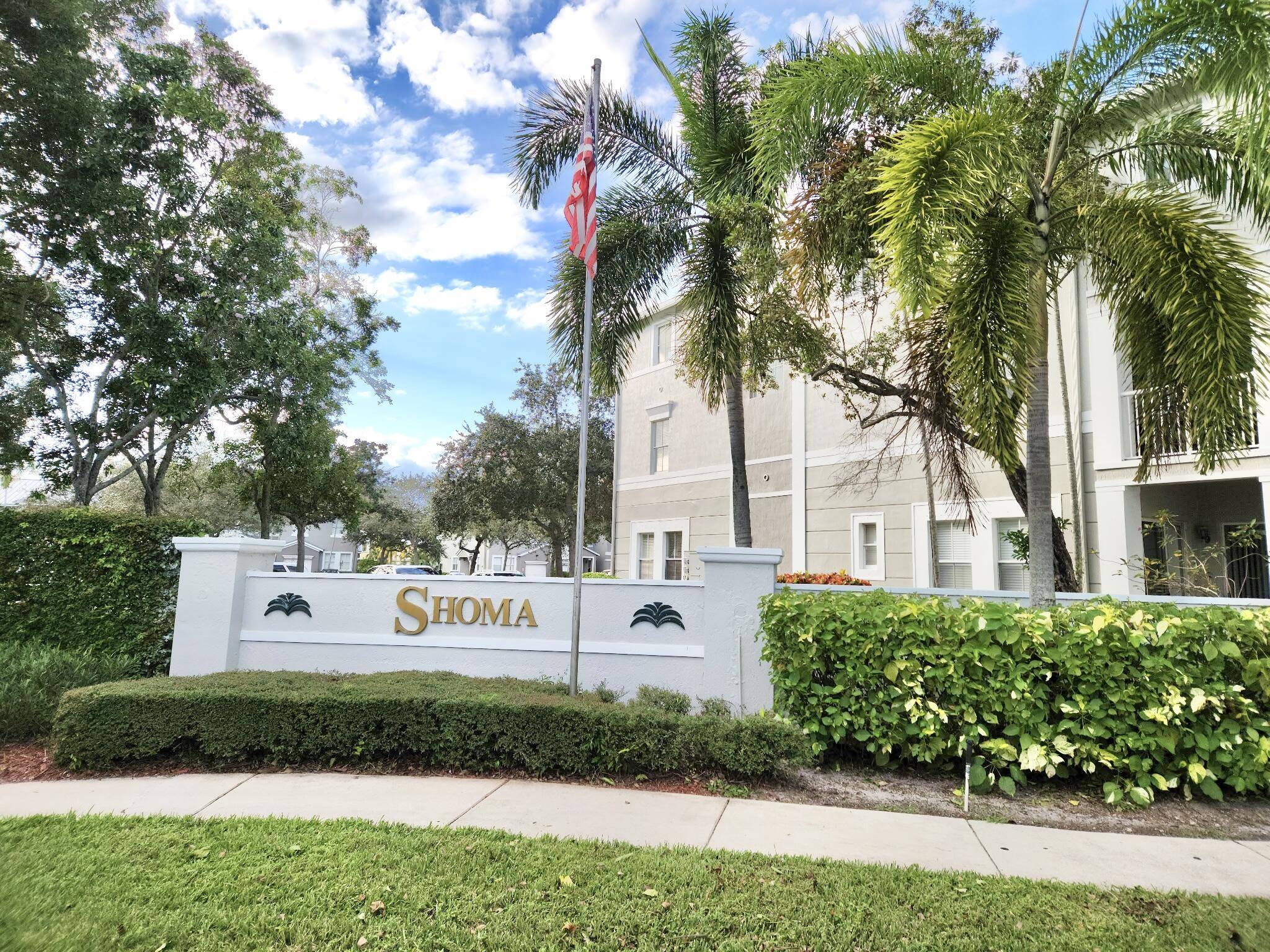 Royal Palm Beach, FL 33414,1006 Shoma DR