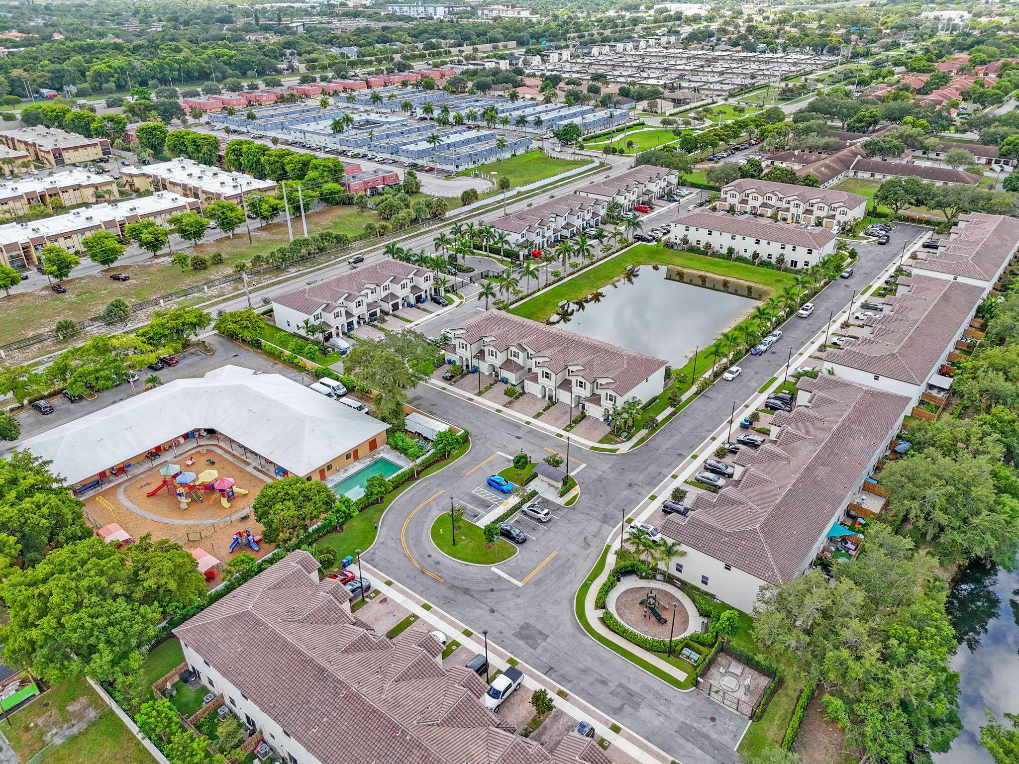 Lauderhill, FL 33313,5515 NW 27th ST