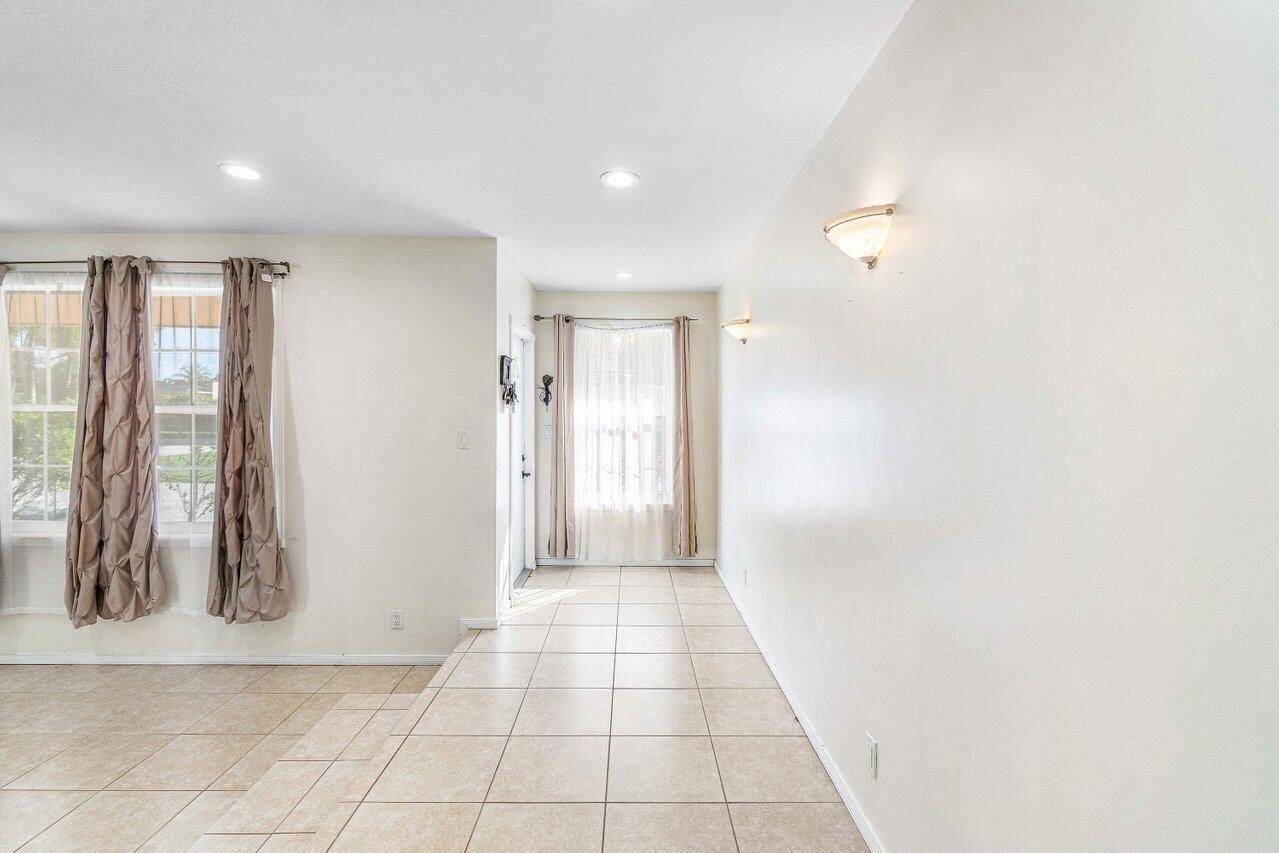 Lake Worth, FL 33467,5313 Colbright RD