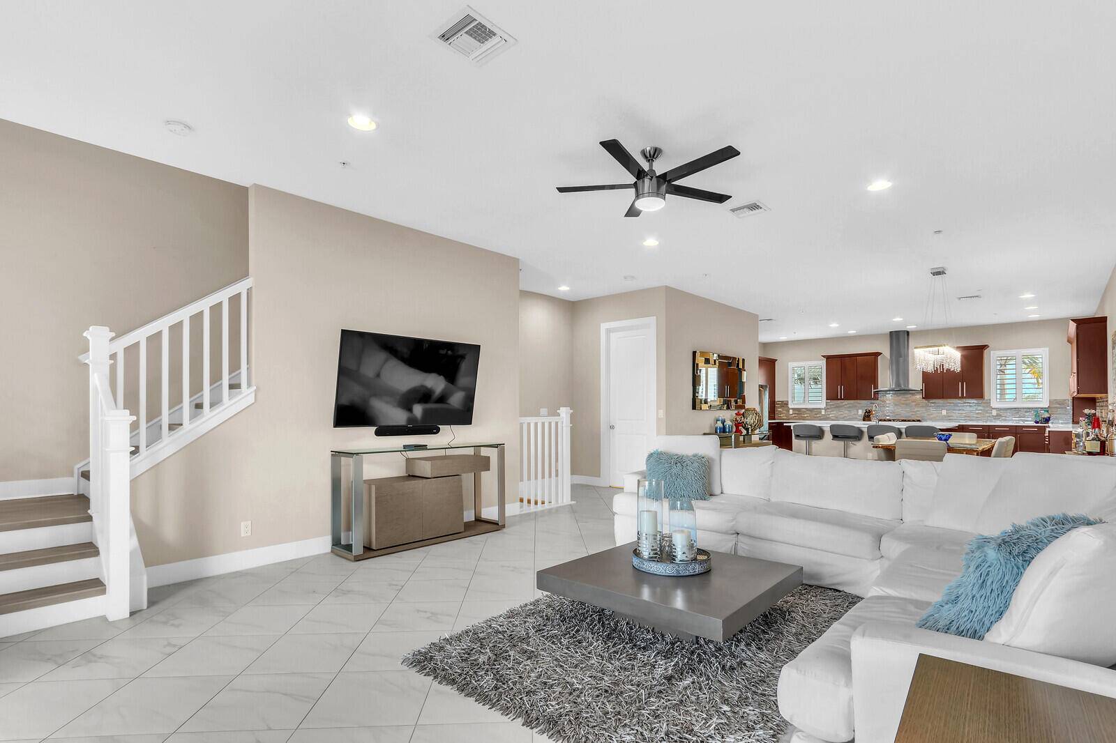 Palm Beach Gardens, FL 33418,13332 Alton RD