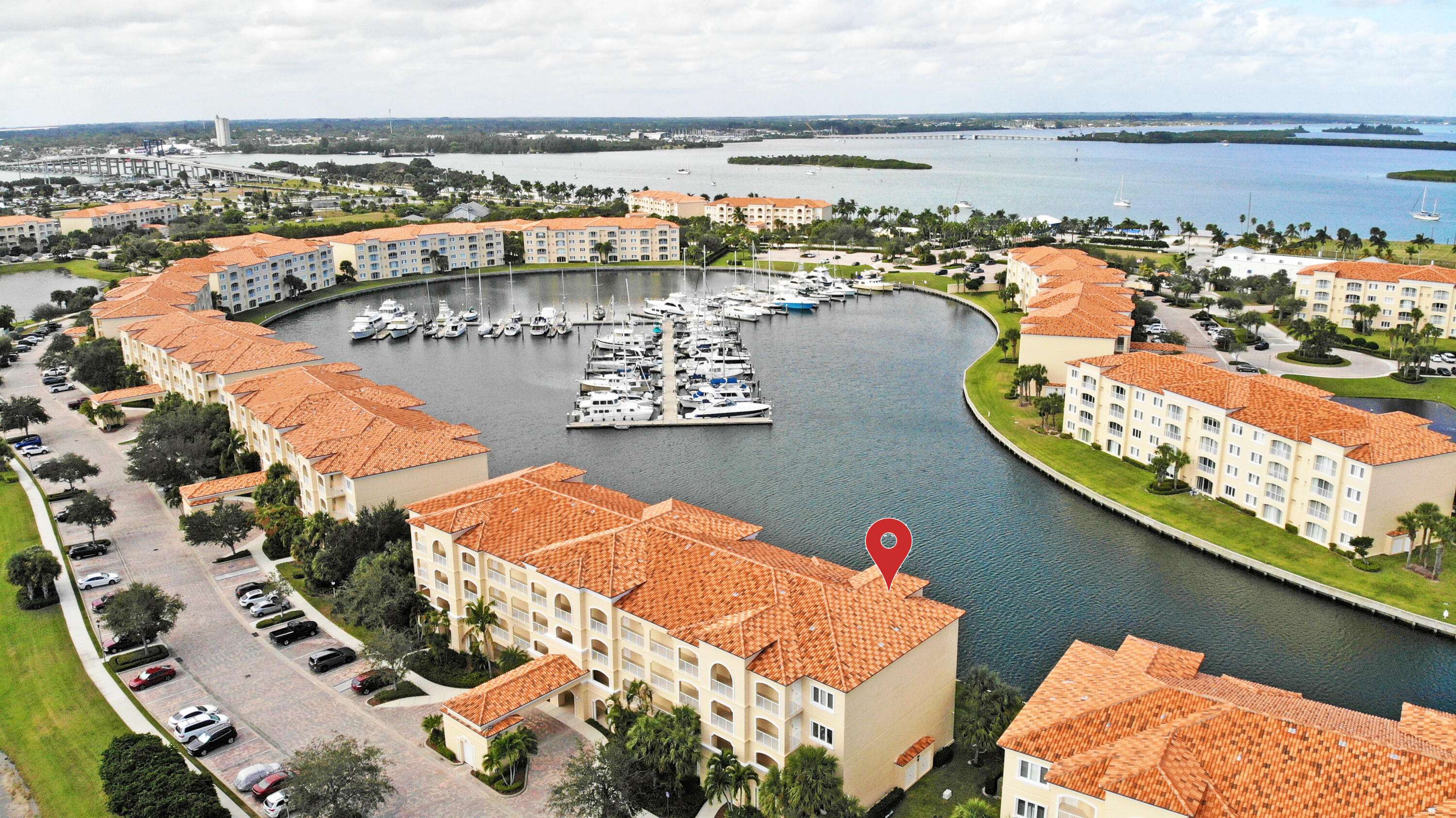Fort Pierce, FL 34949,17 W Harbour Isle DR 206