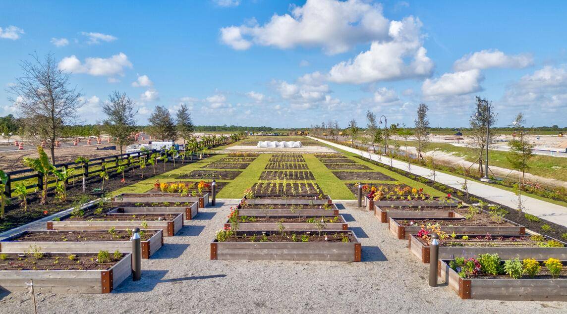 Palm City, FL 34990,869 SW Bushel TRL