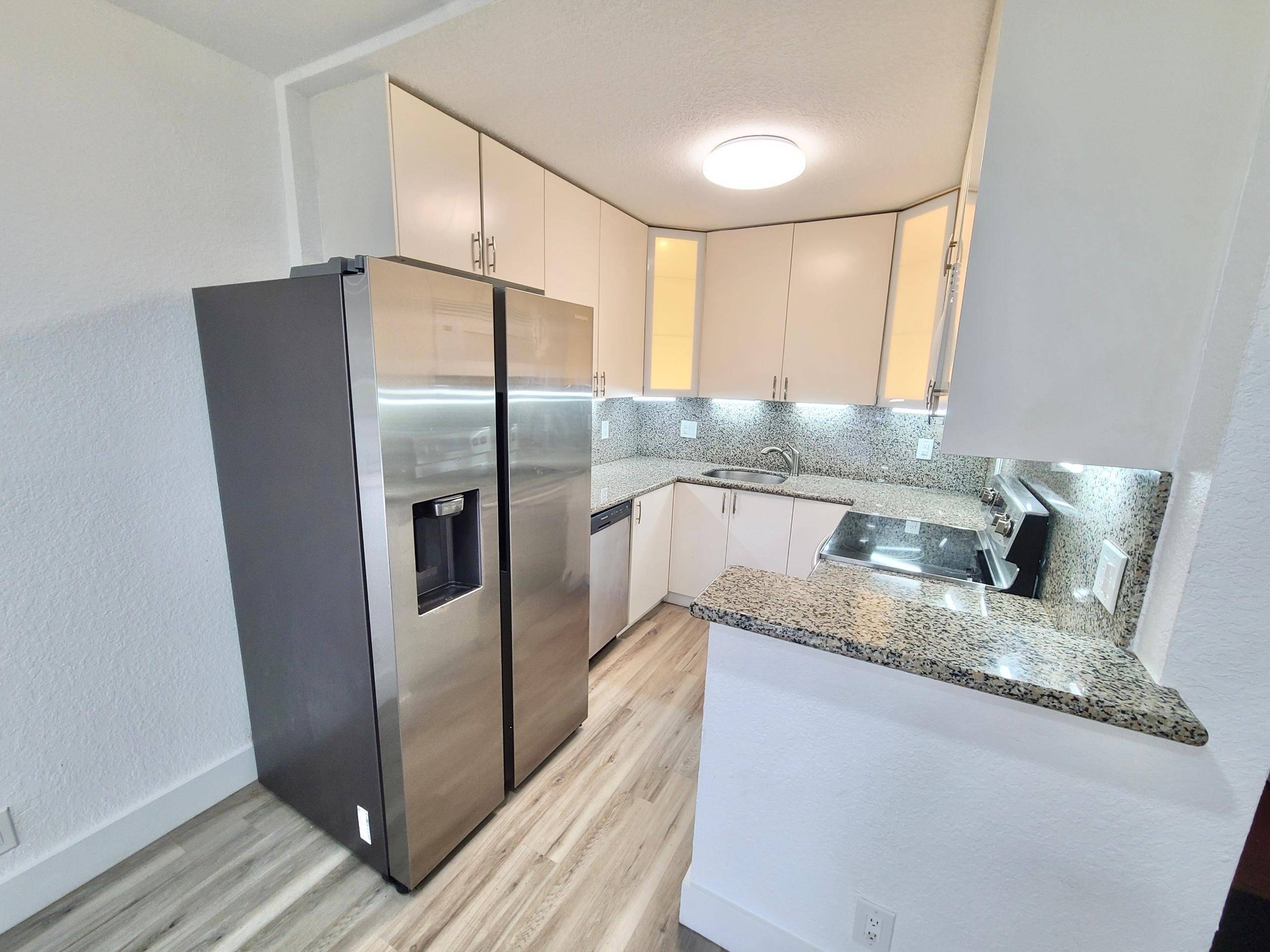 Boca Raton, FL 33486,610 NW 13th ST 16