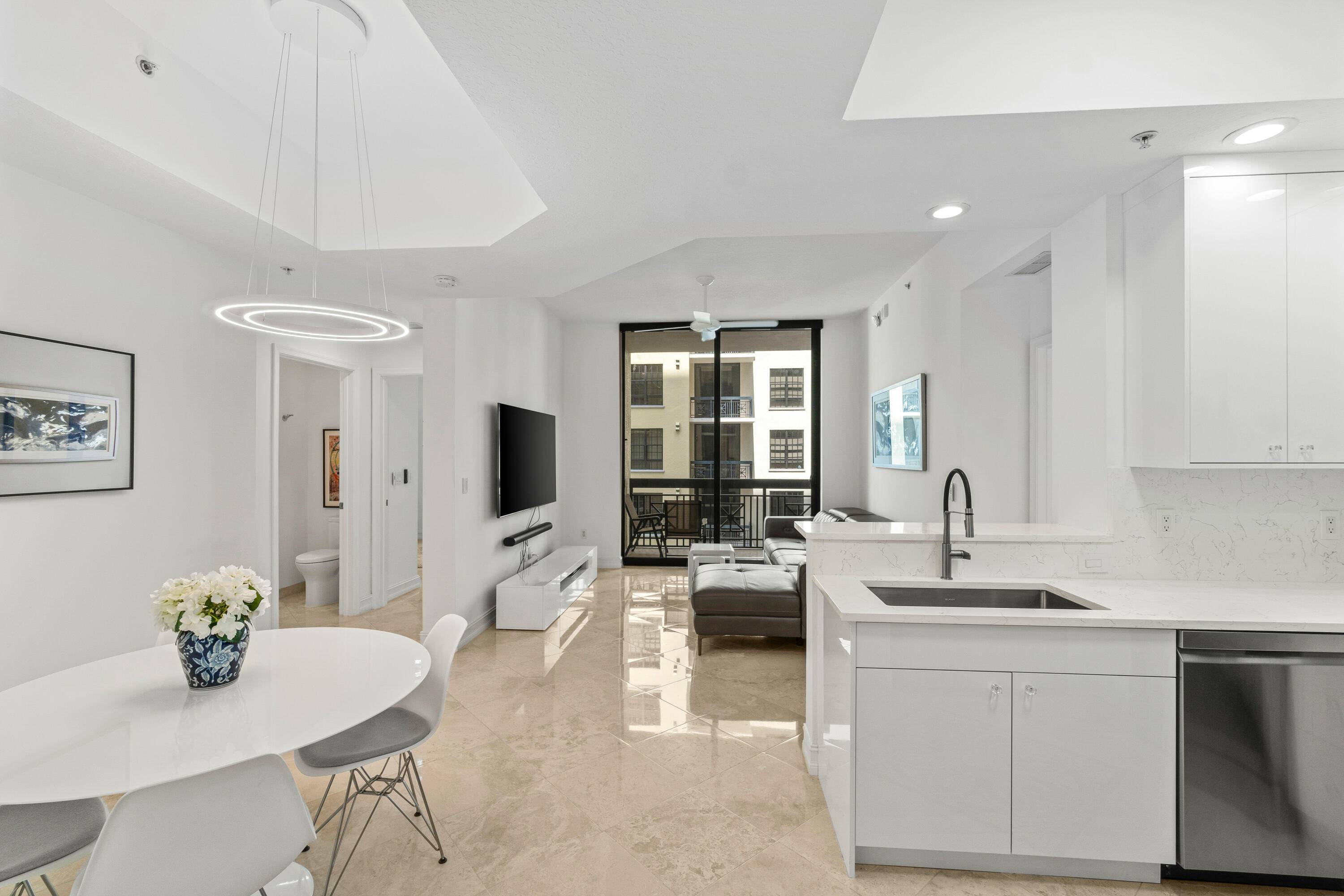 West Palm Beach, FL 33401,701 S Olive AVE 1014