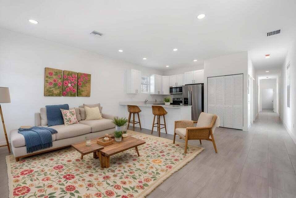 West Palm Beach, FL 33409,3771 Saginaw AVE