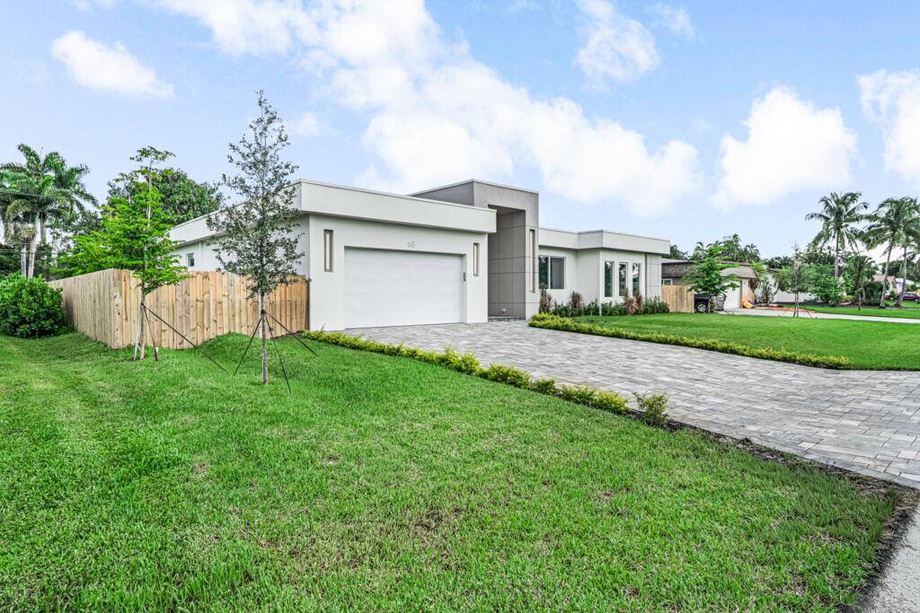 Lake Worth, FL 33467,68 W Plumosa LN