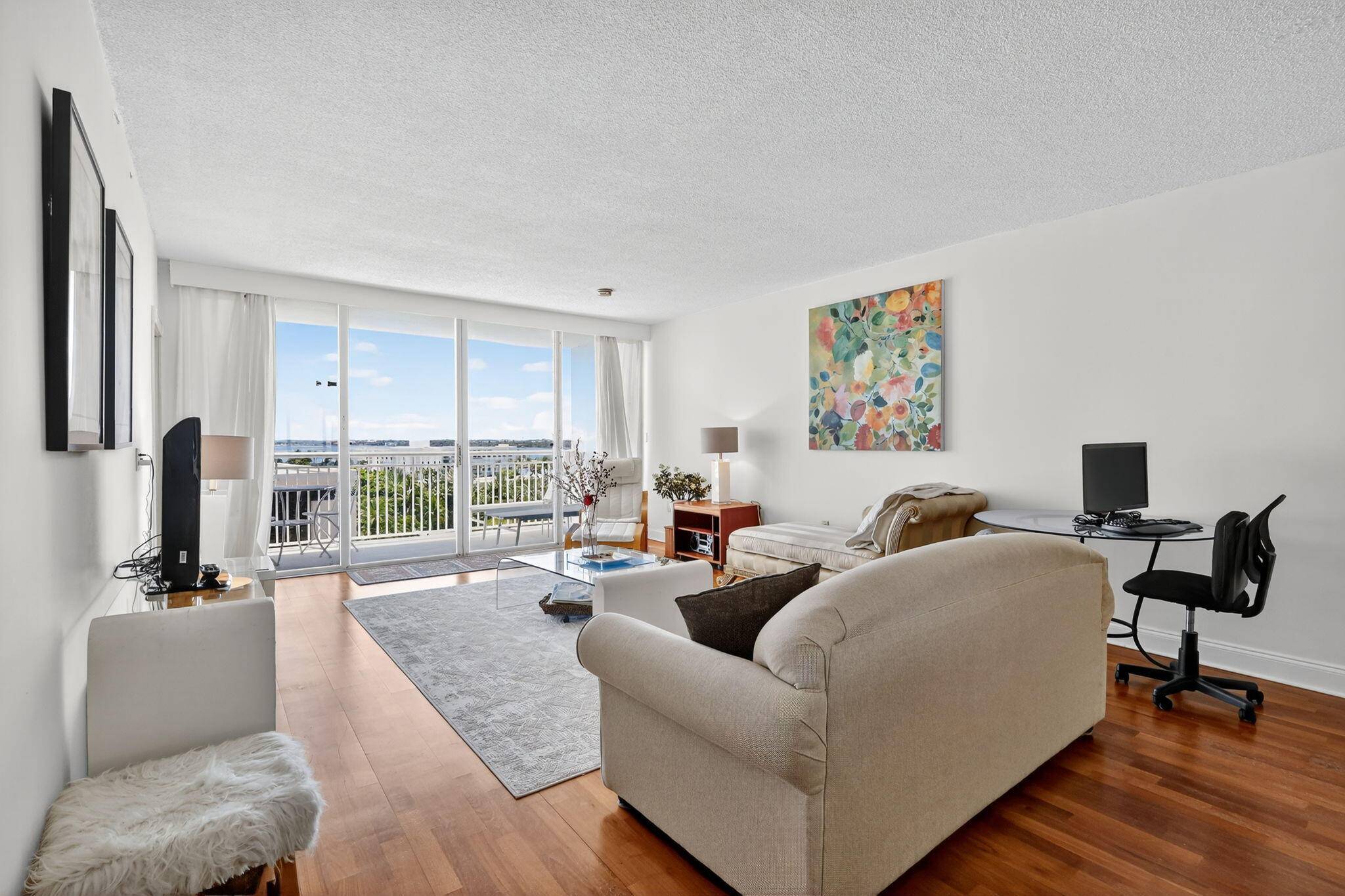 Palm Beach, FL 33480,2780 S Ocean BLVD 806