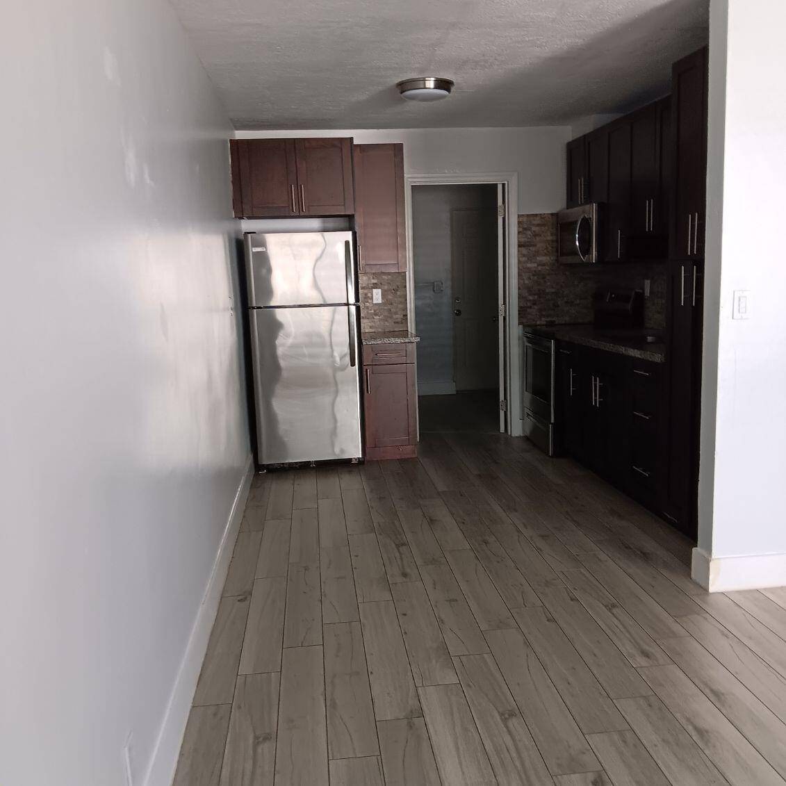 Dania Beach, FL 33004,4961 SW 28th TER 2